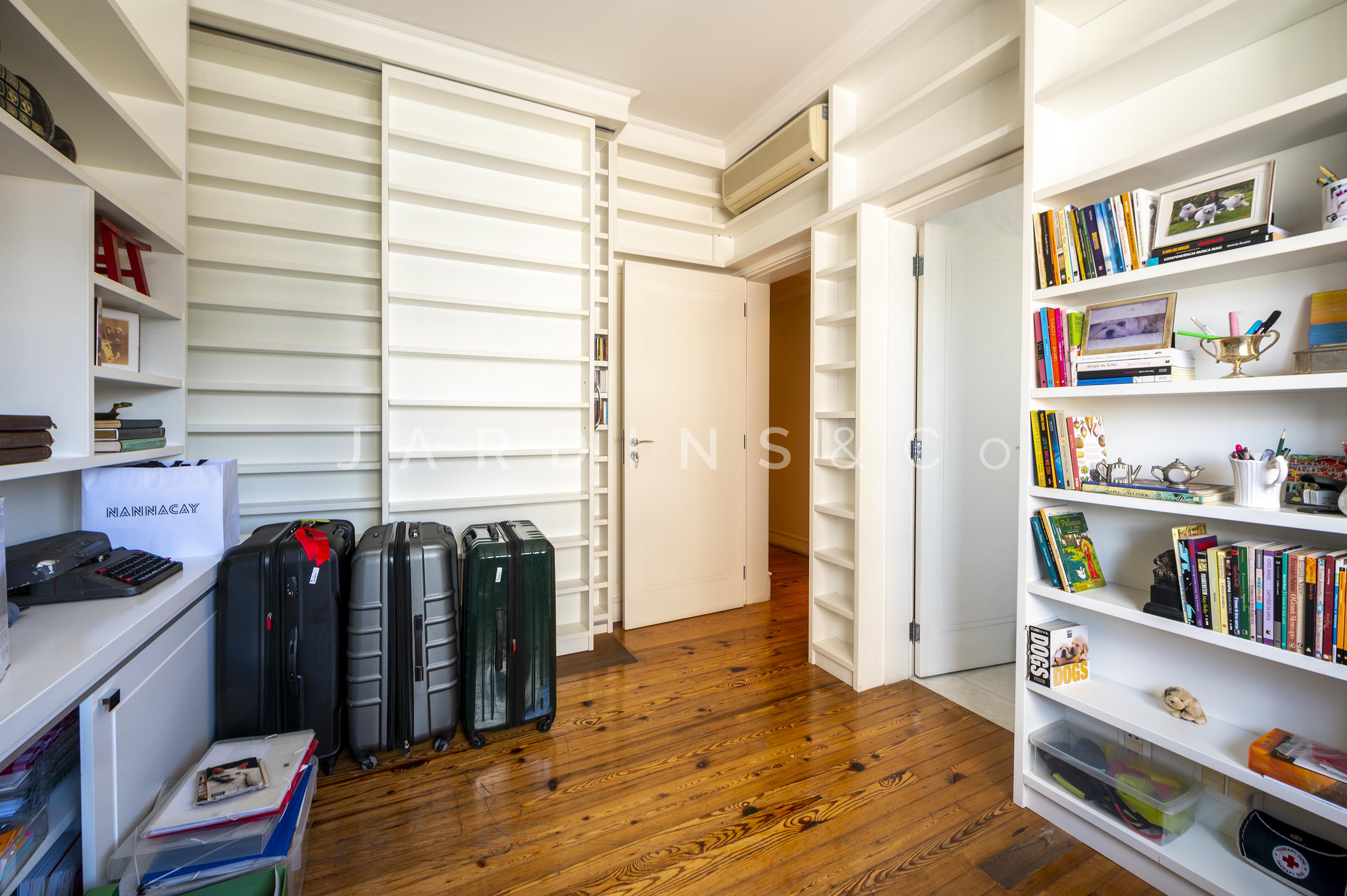 Apartamento no Chácara Itaim