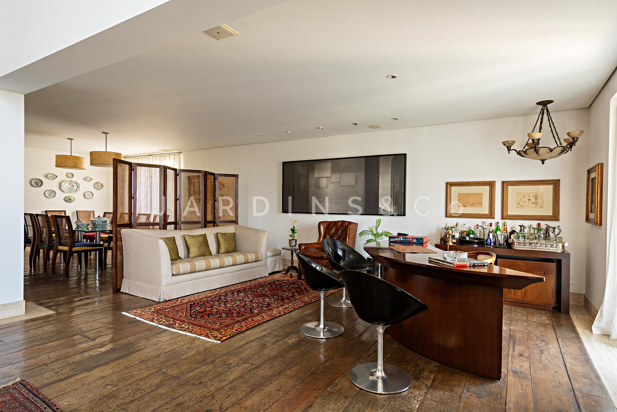 Apartamento no Chácara Itaim