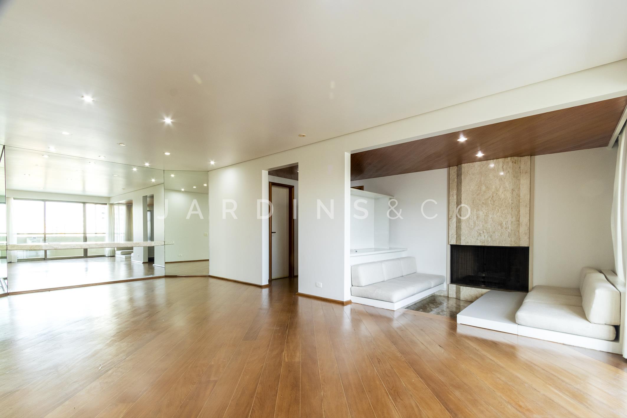 Apartamento no Moema