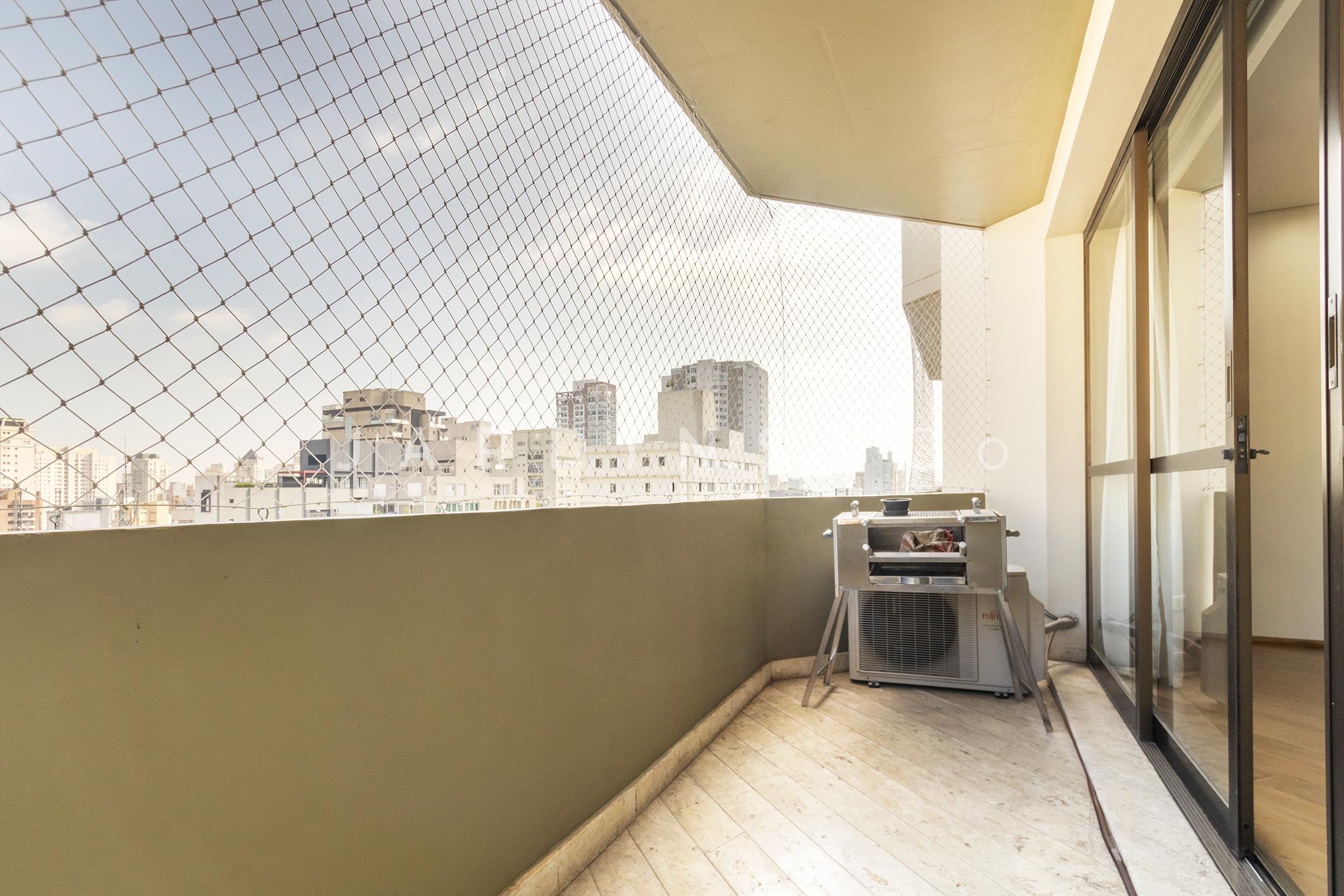 Apartamento no Moema