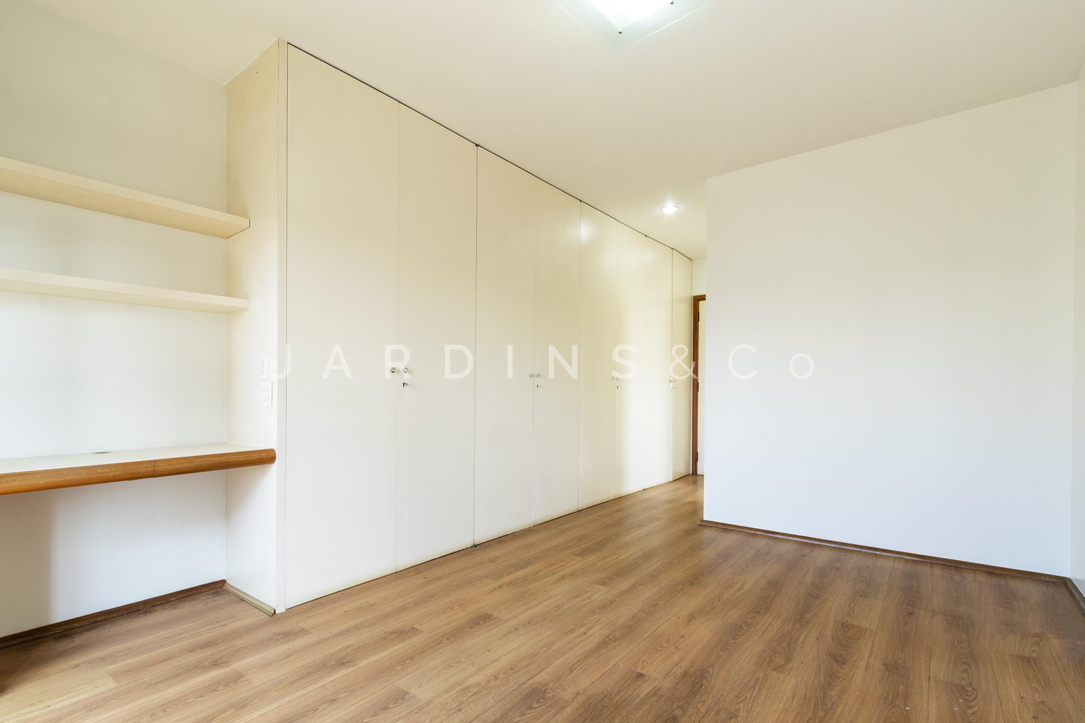 Apartamento no Moema