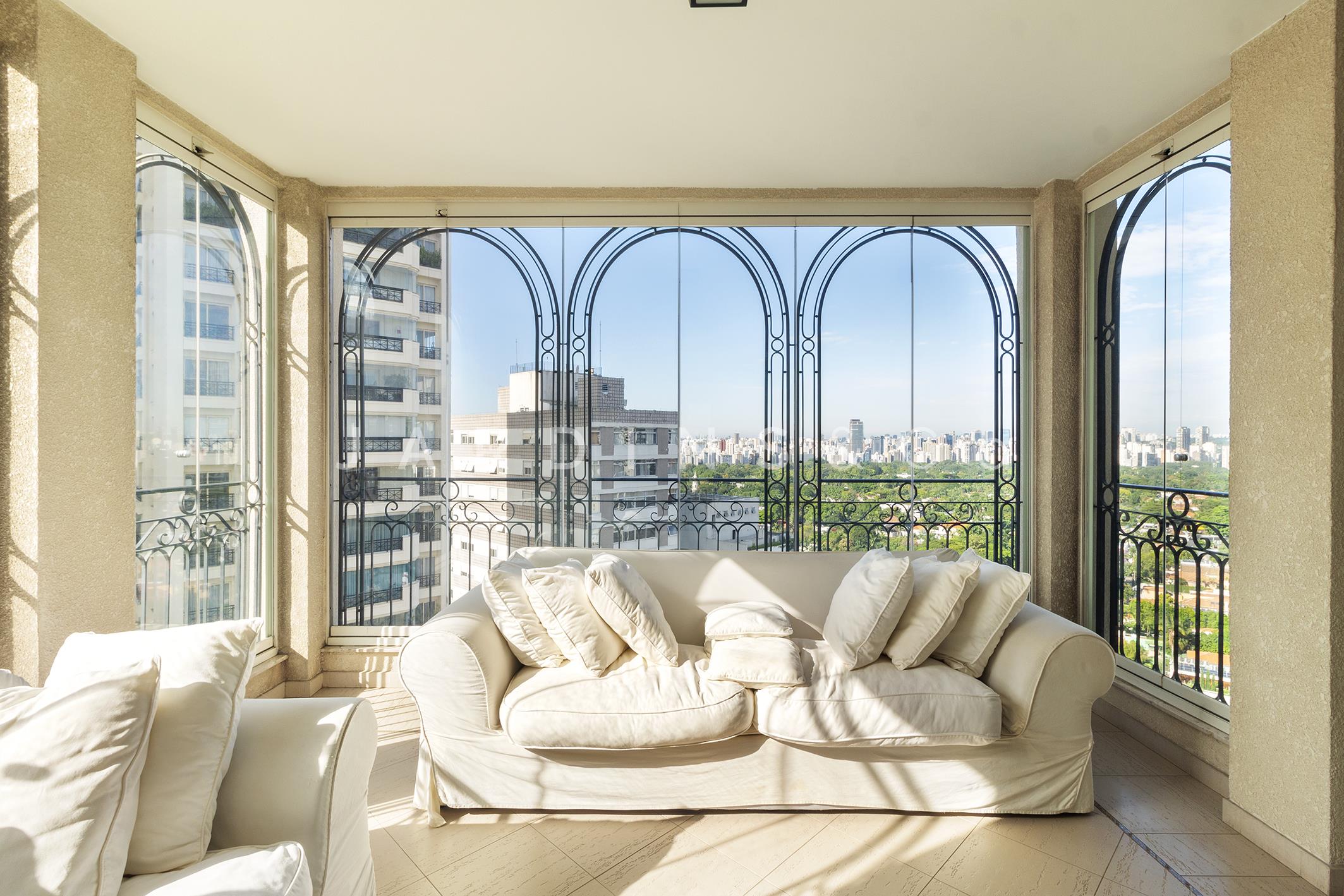 Apartamento no Cerqueira César