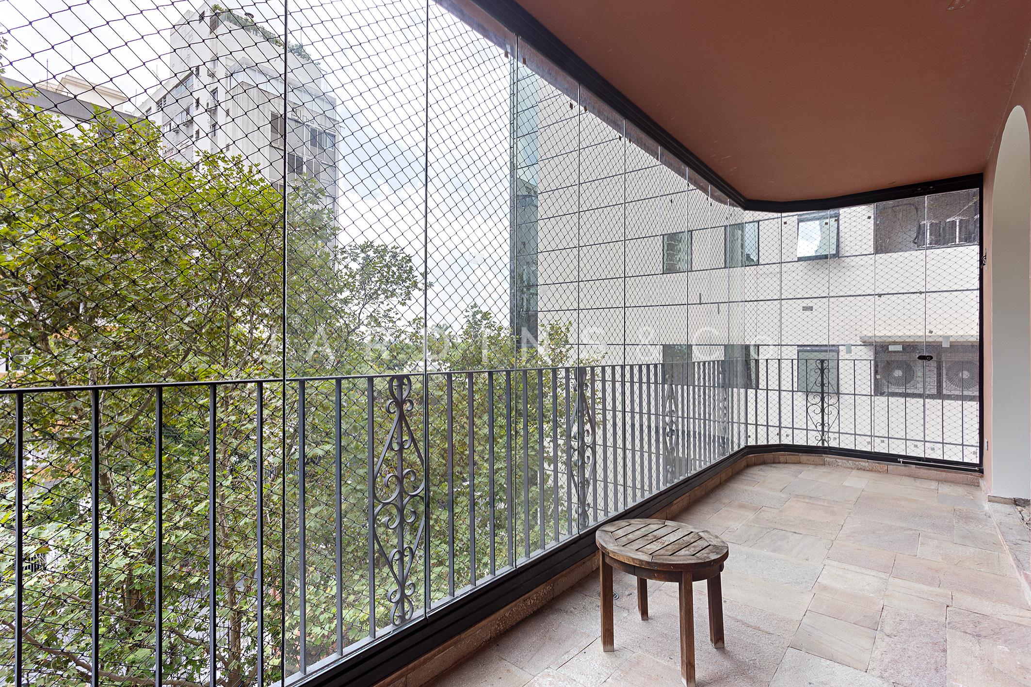 Apartamento no Cerqueira César