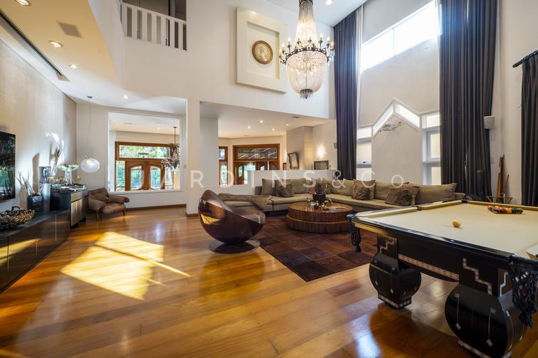 Casa em Condomínio no Jardim Vitória Régia