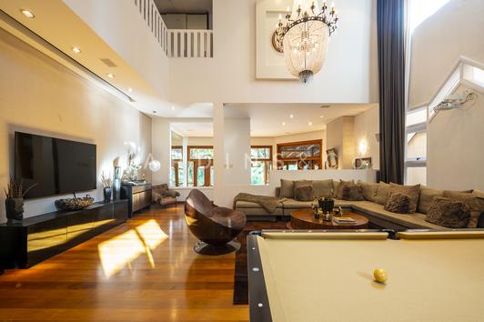 Casa em Condomínio no Jardim Vitória Régia