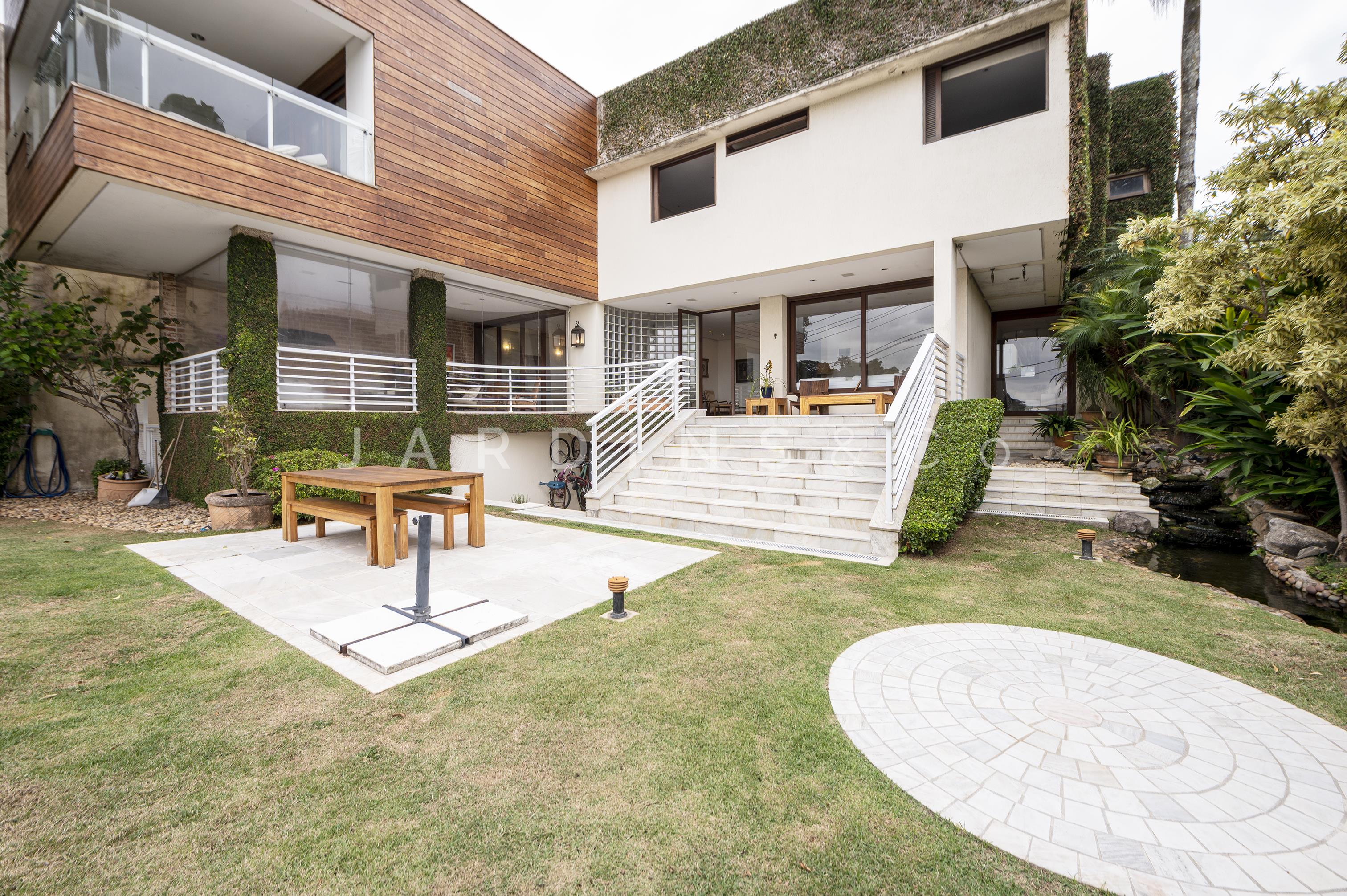 Casa no Jardim Sílvia (Zona Oeste)