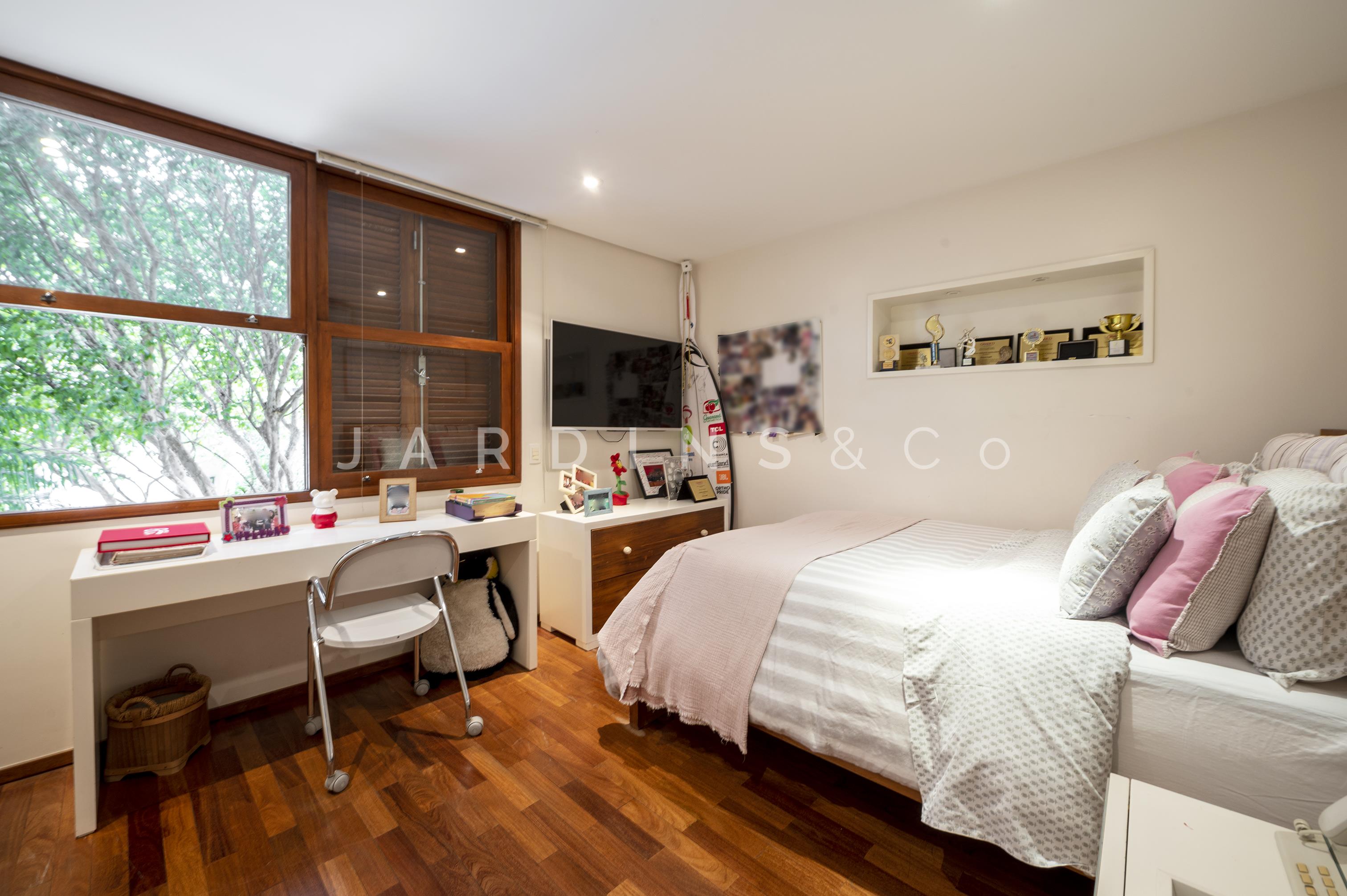 Casa no Jardim Sílvia (Zona Oeste)