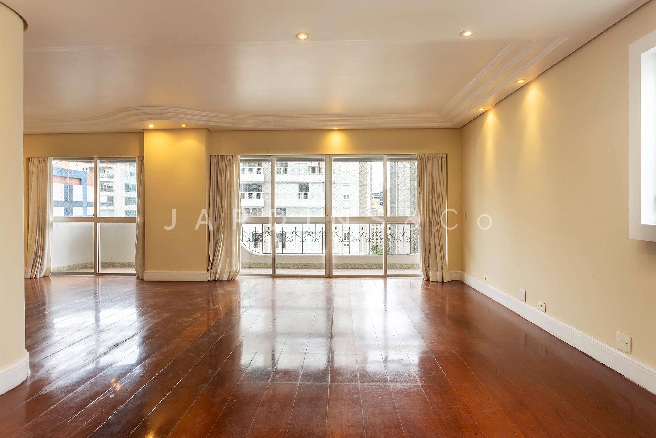 Apartamento no Moema