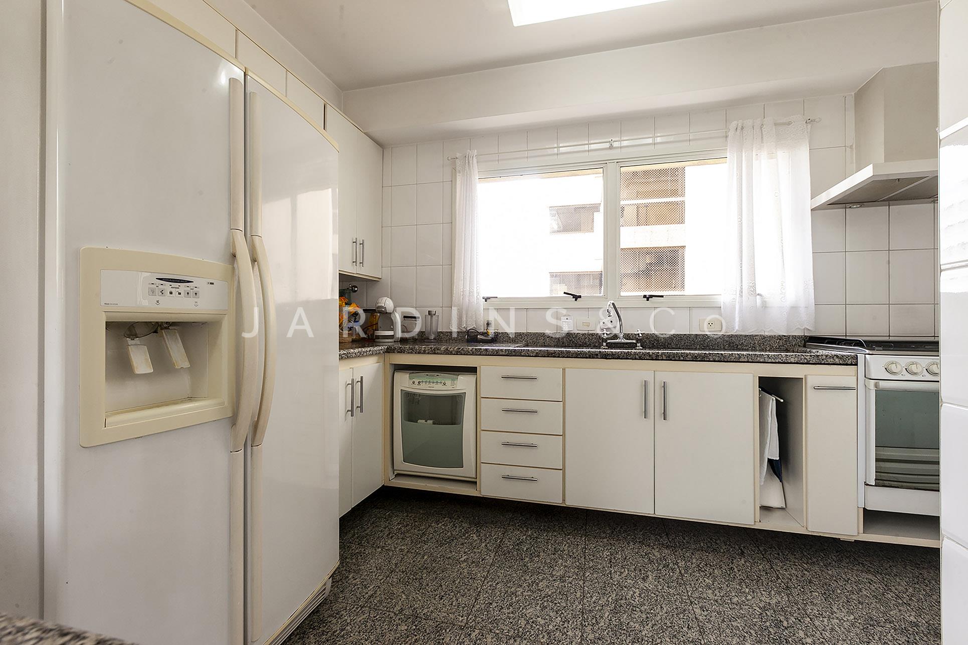 Apartamento no Paraíso
