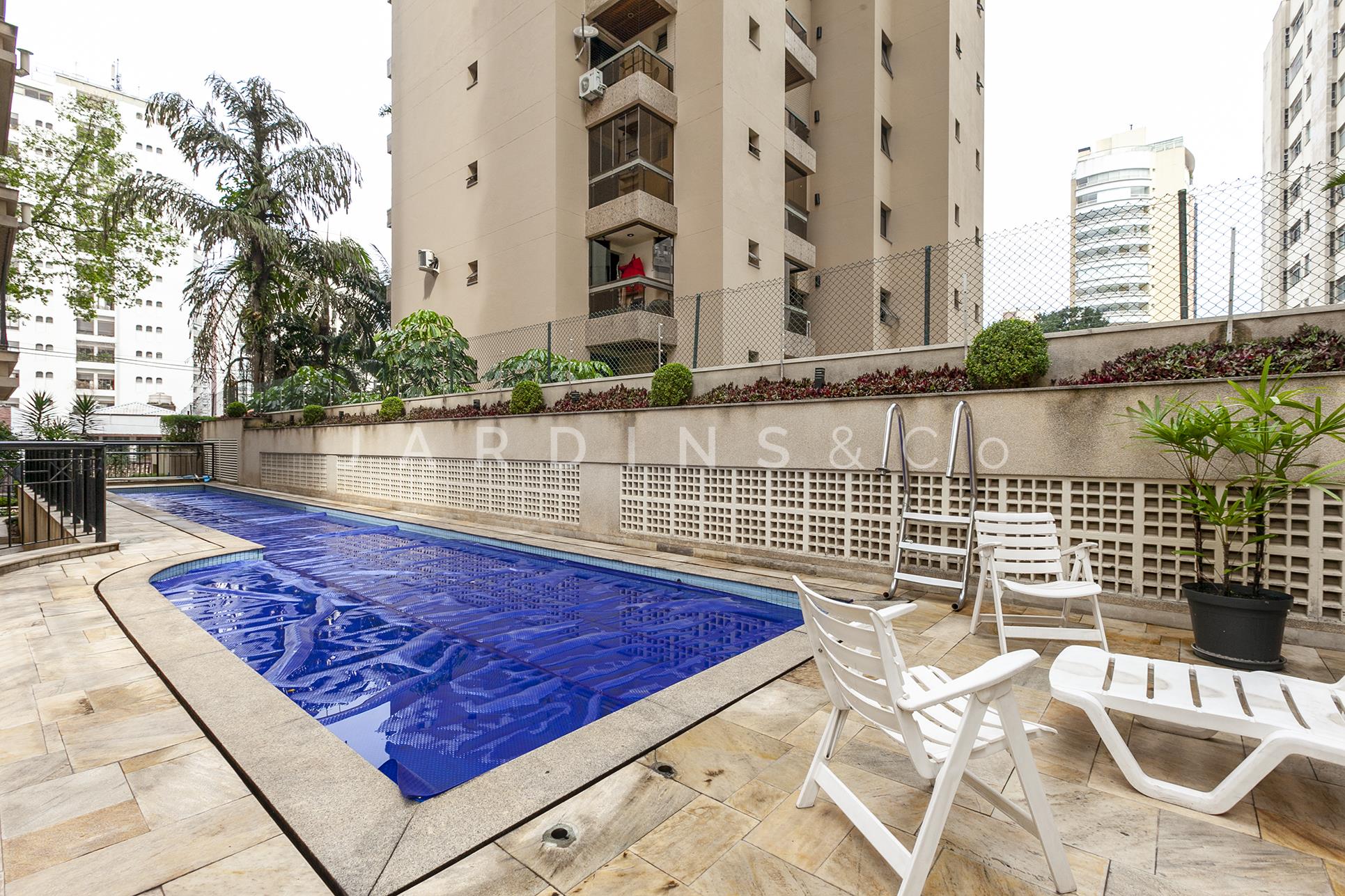 Apartamento no Paraíso