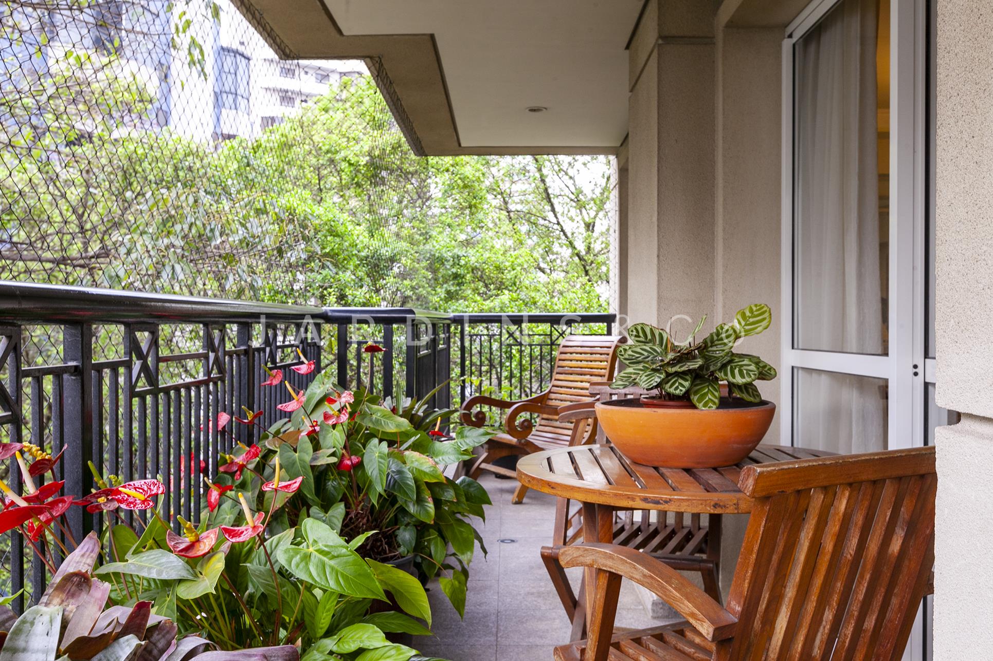 Apartamento no Paraíso