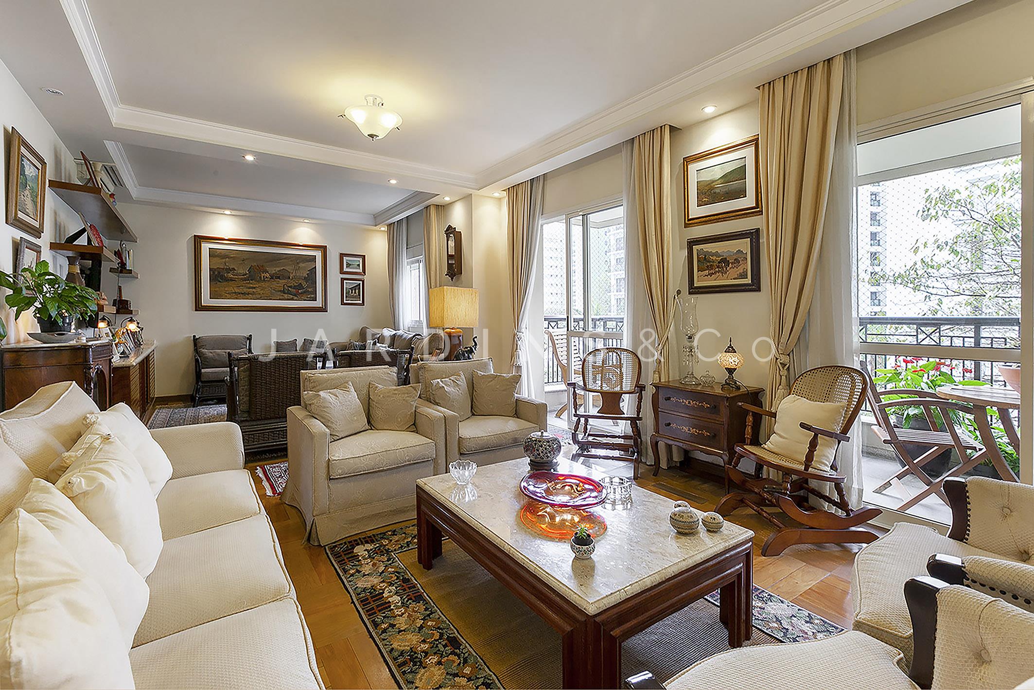 Apartamento no Paraíso