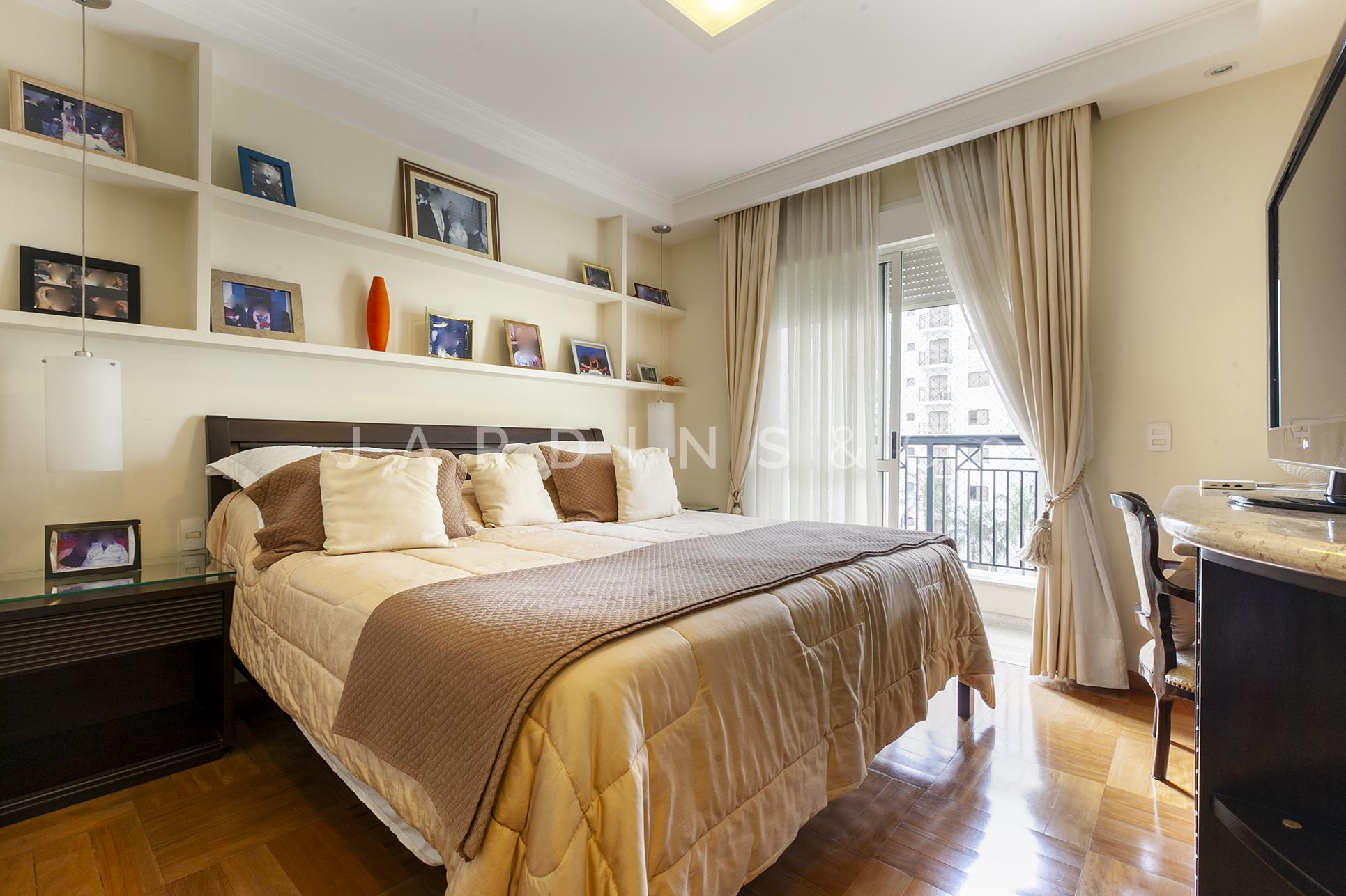 Apartamento no Paraíso