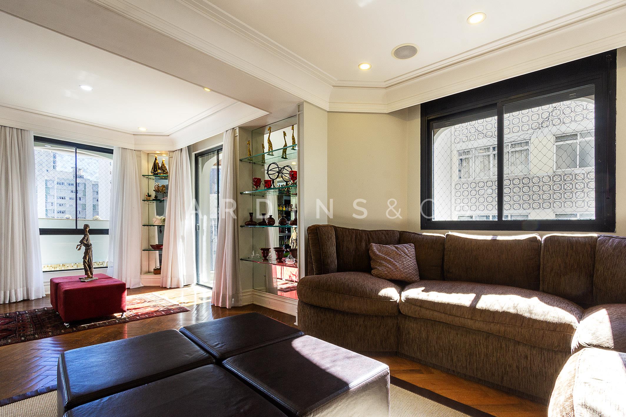 Apartamento no Paraíso