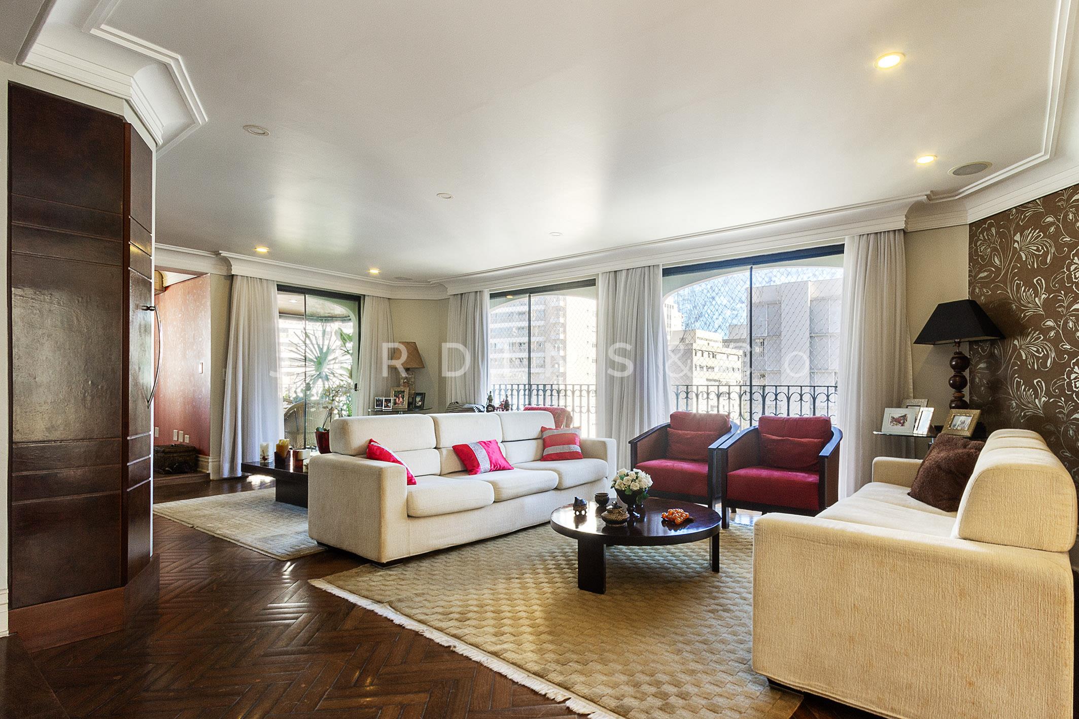Apartamento no Paraíso
