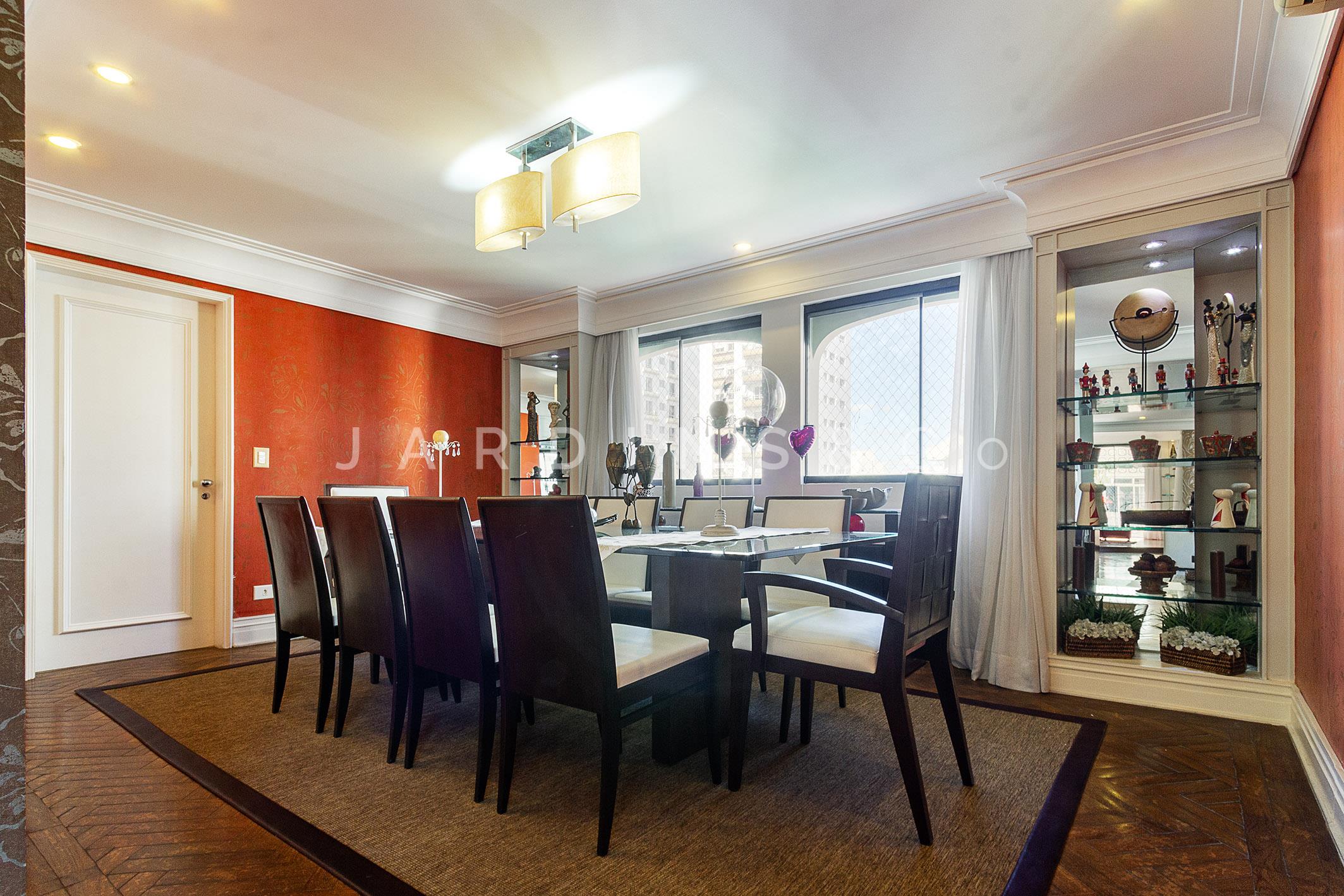 Apartamento no Paraíso