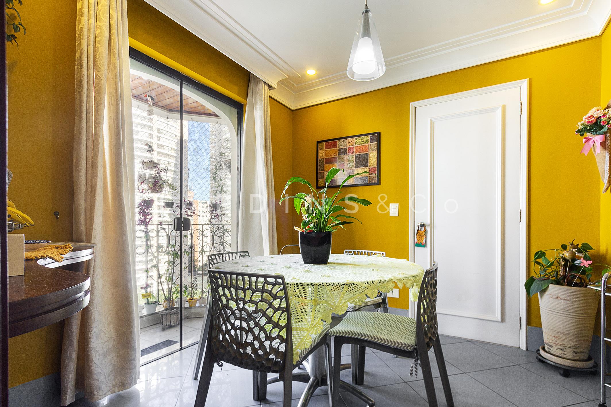 Apartamento no Paraíso
