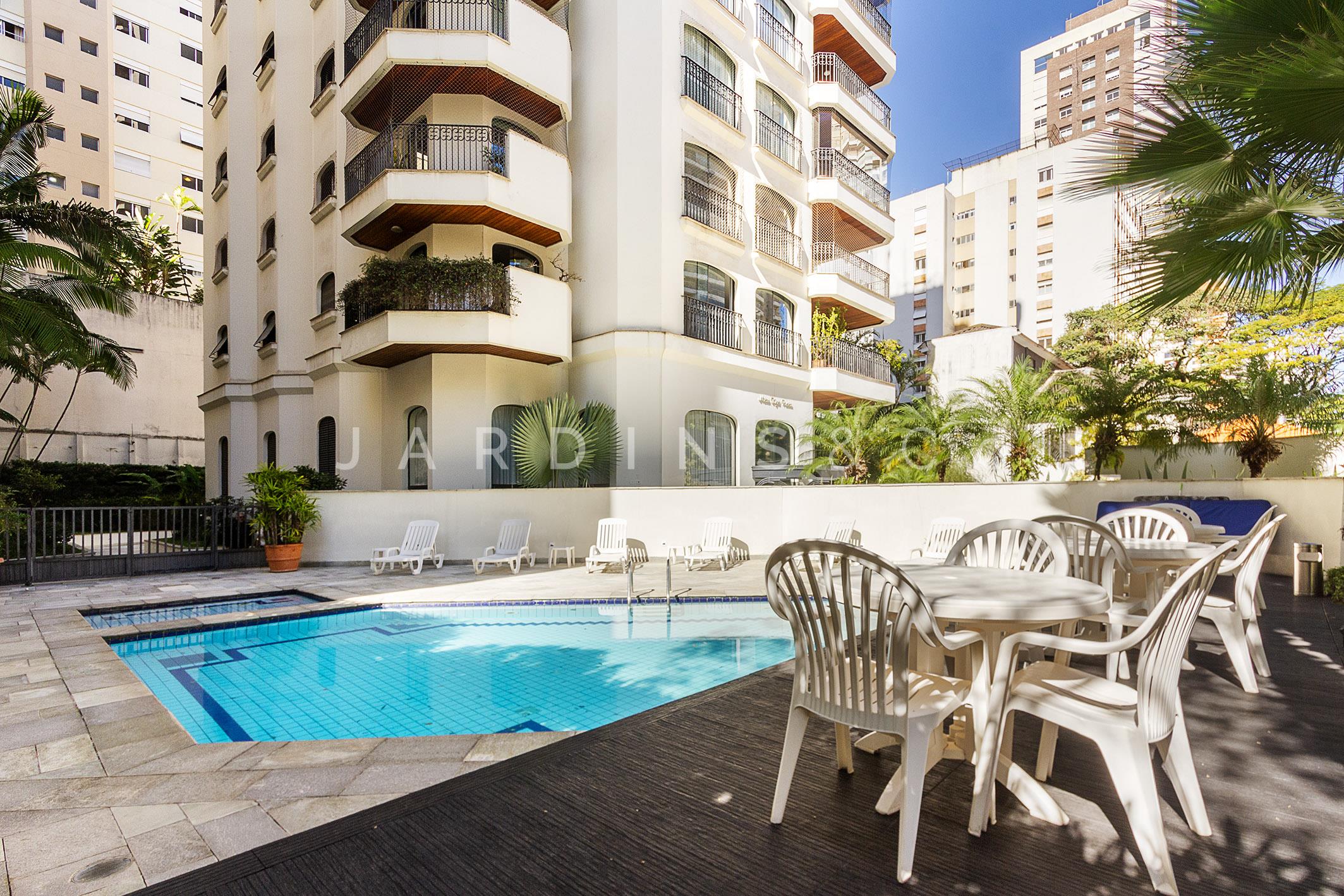 Apartamento no Paraíso