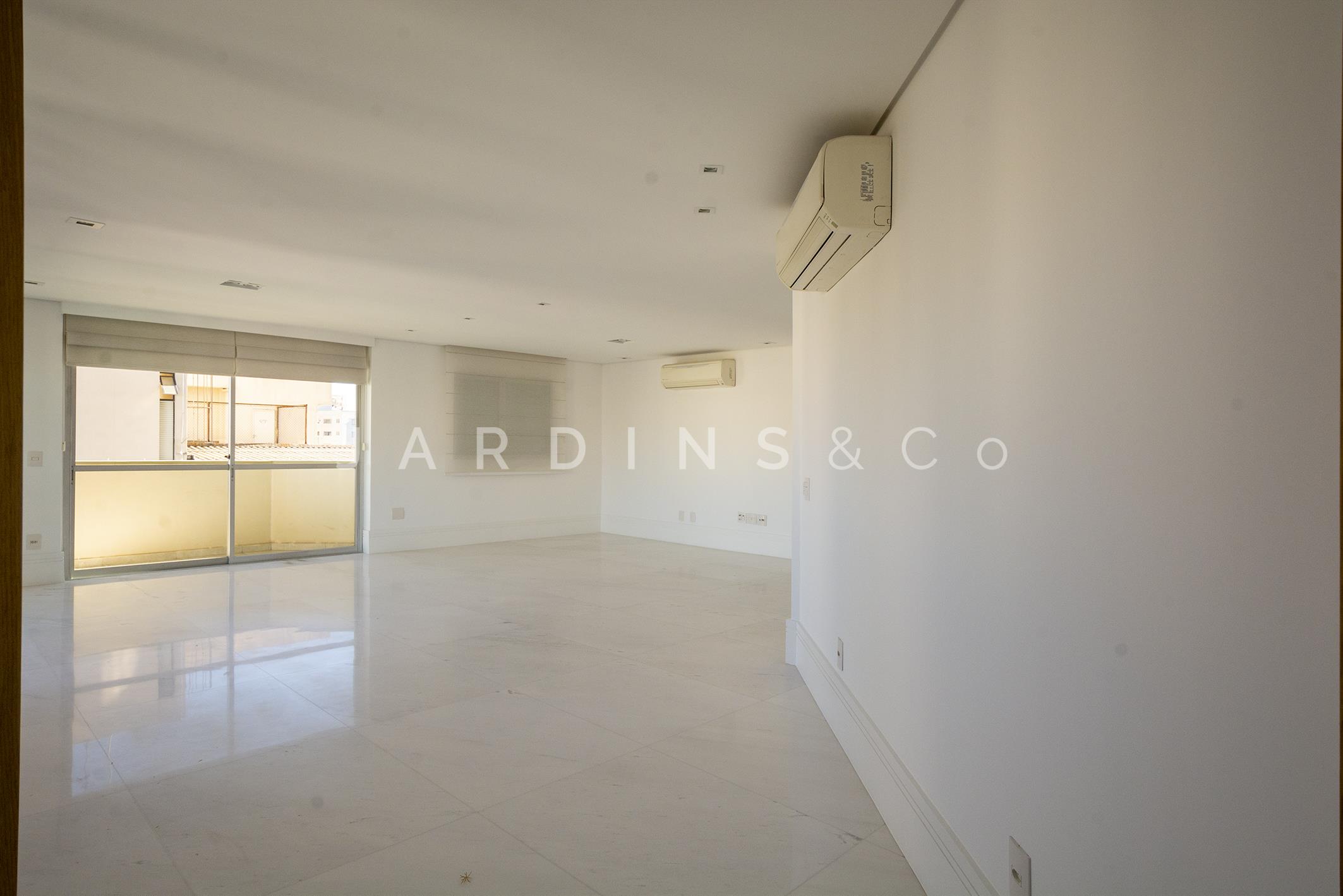 Apartamento no Moema