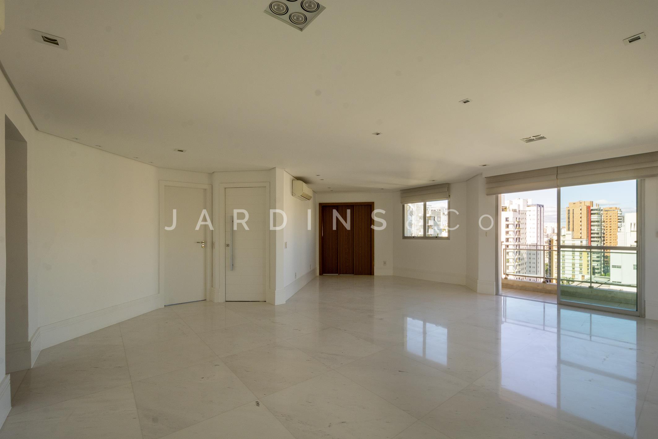Apartamento no Moema