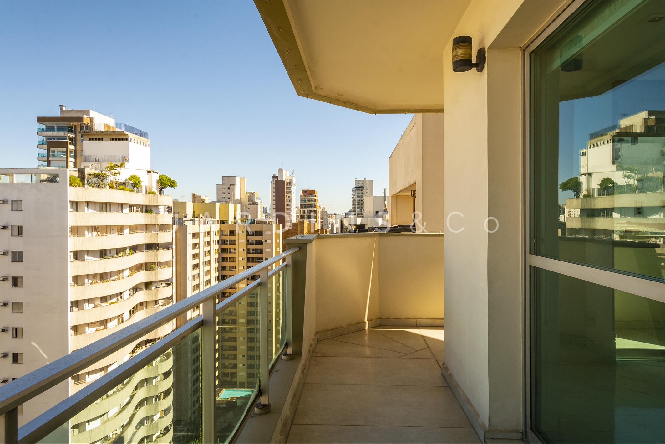 Apartamento no Moema