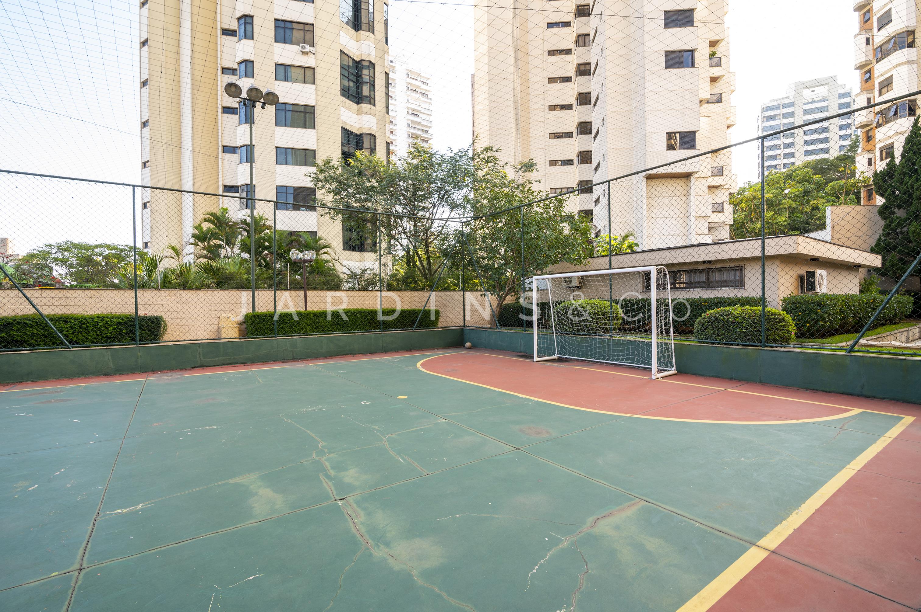Apartamento no Real Parque
