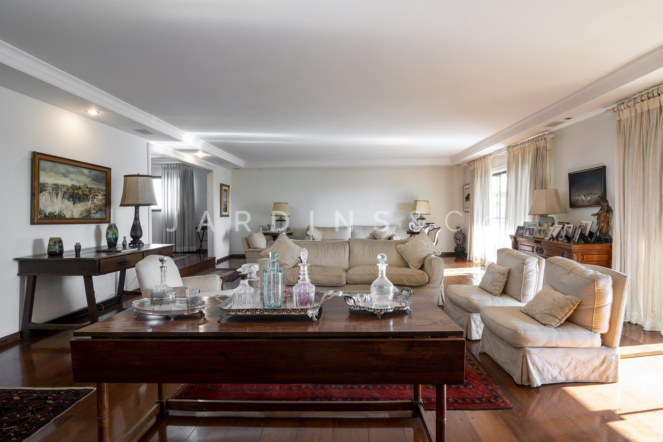 Apartamento no Real Parque