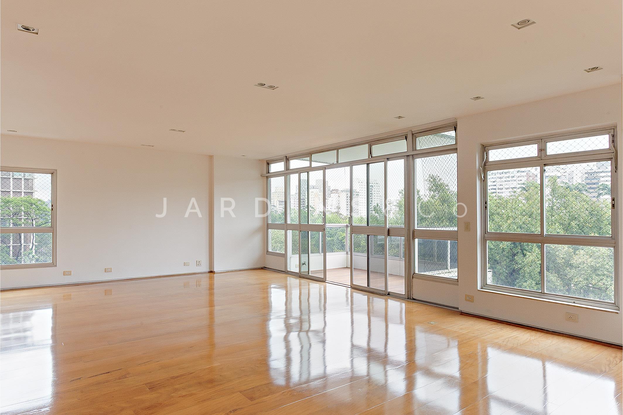 Apartamento no Jardim Europa