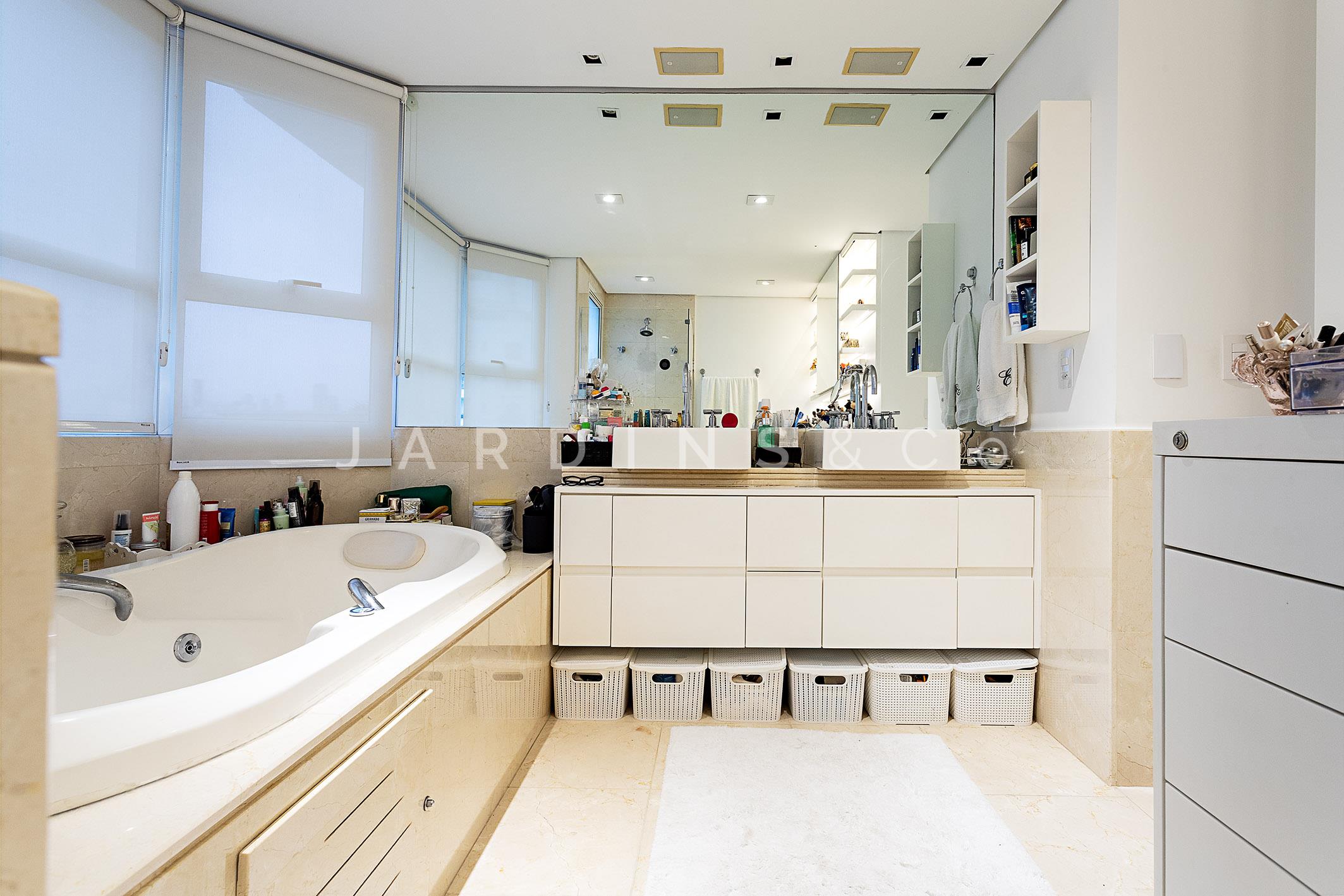 Apartamento no Alto de Pinheiros