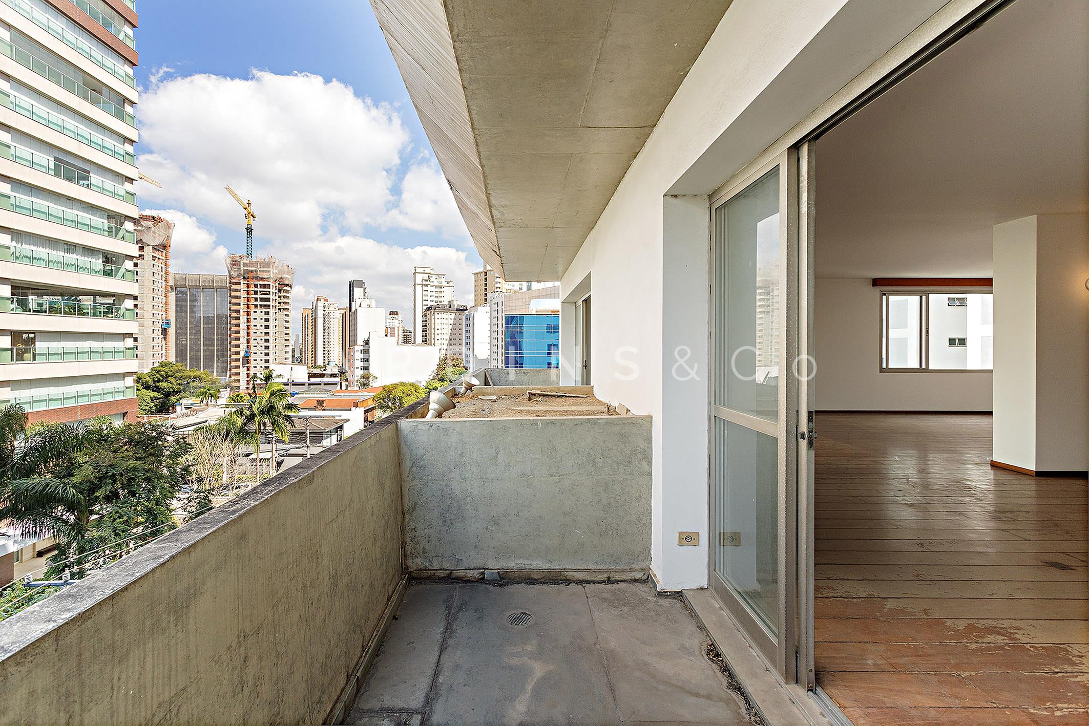 Apartamento no Paraíso