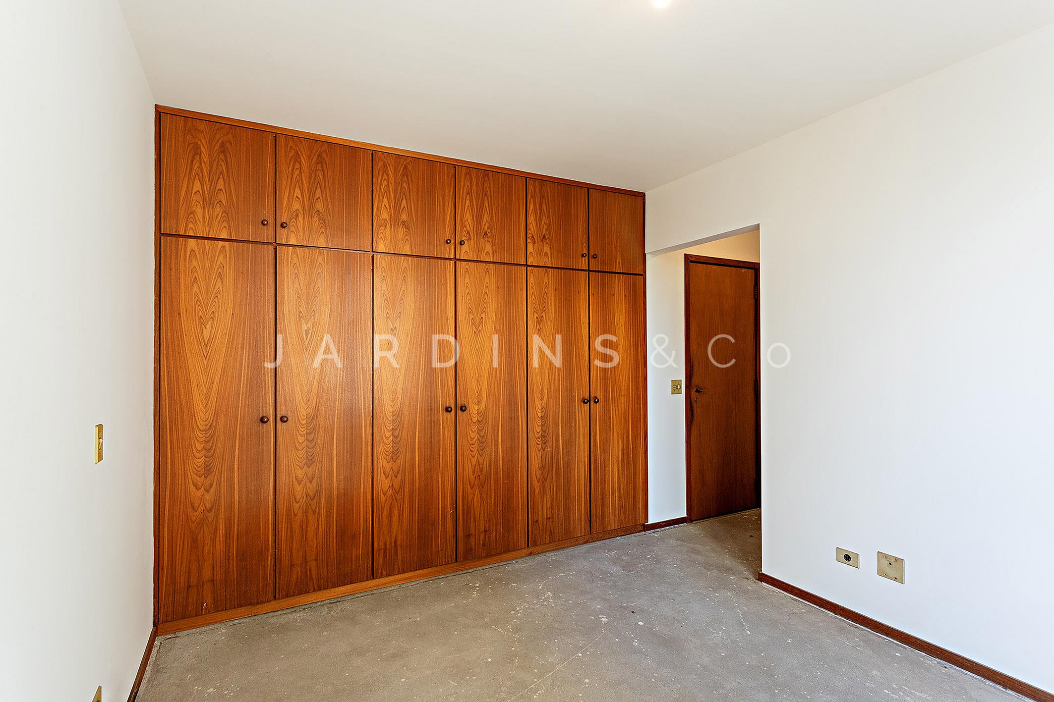 Apartamento no Paraíso