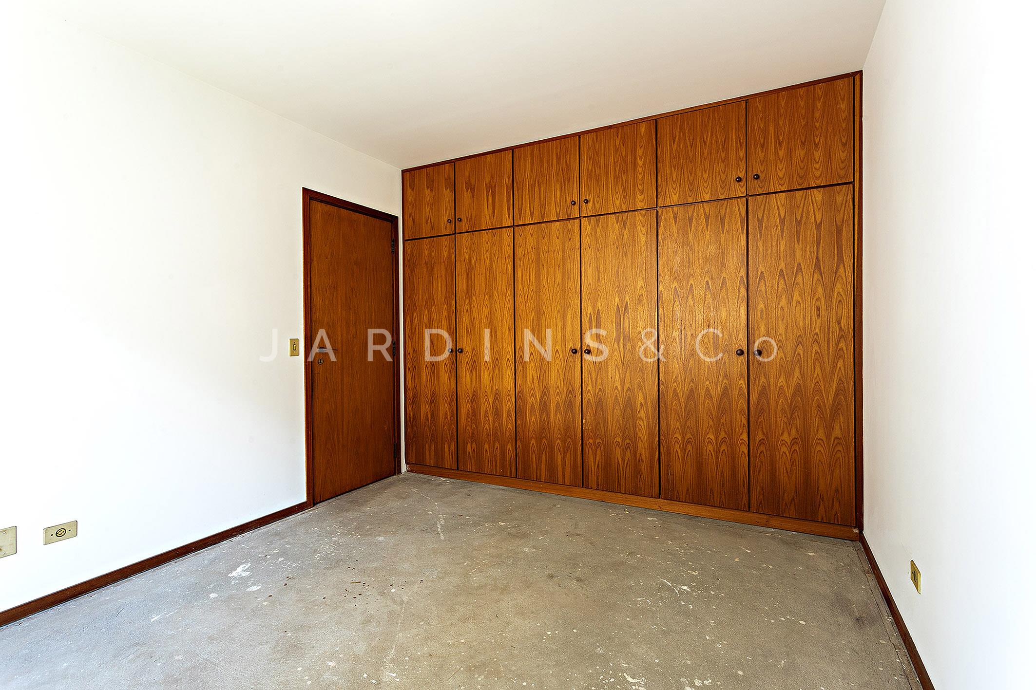 Apartamento no Paraíso