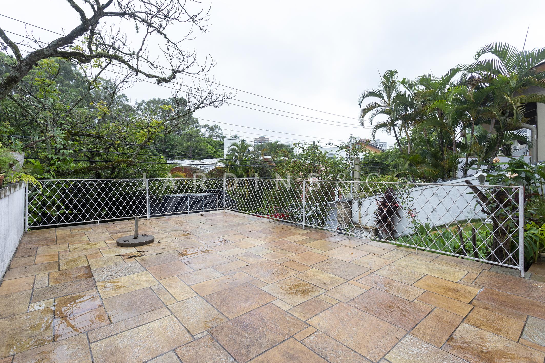 Casa no Jardim das Bandeiras