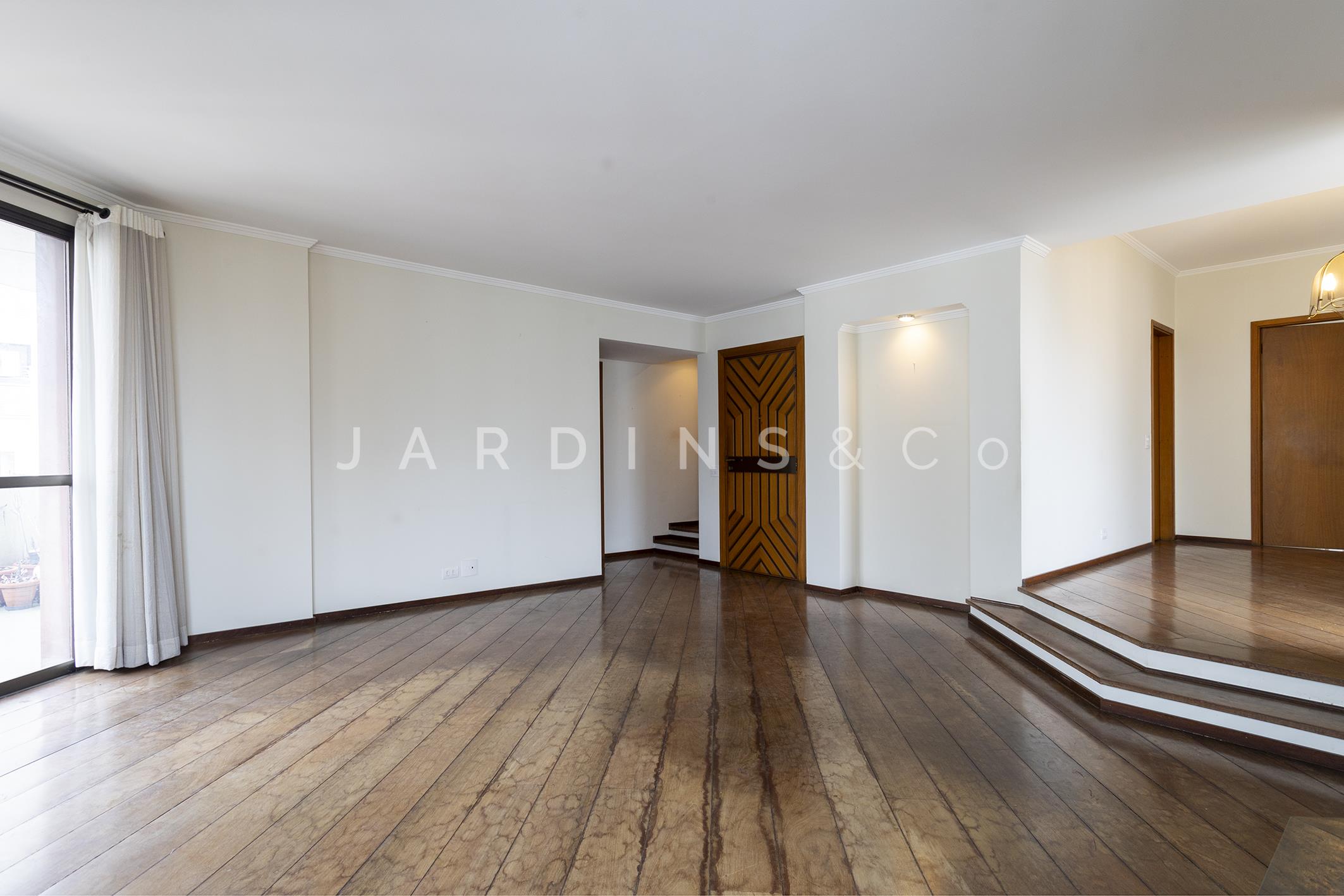 Apartamento no Paraíso