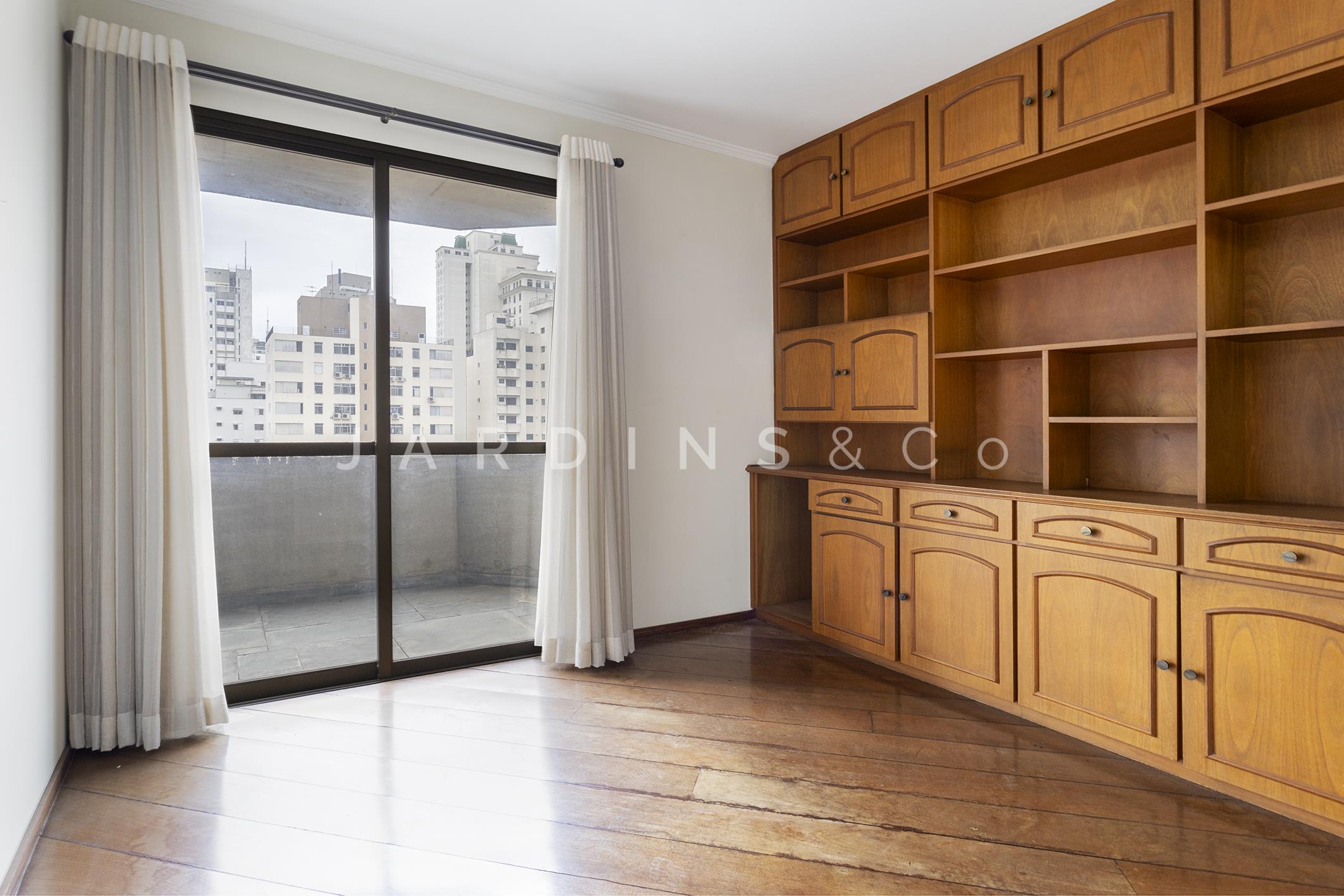 Apartamento no Paraíso