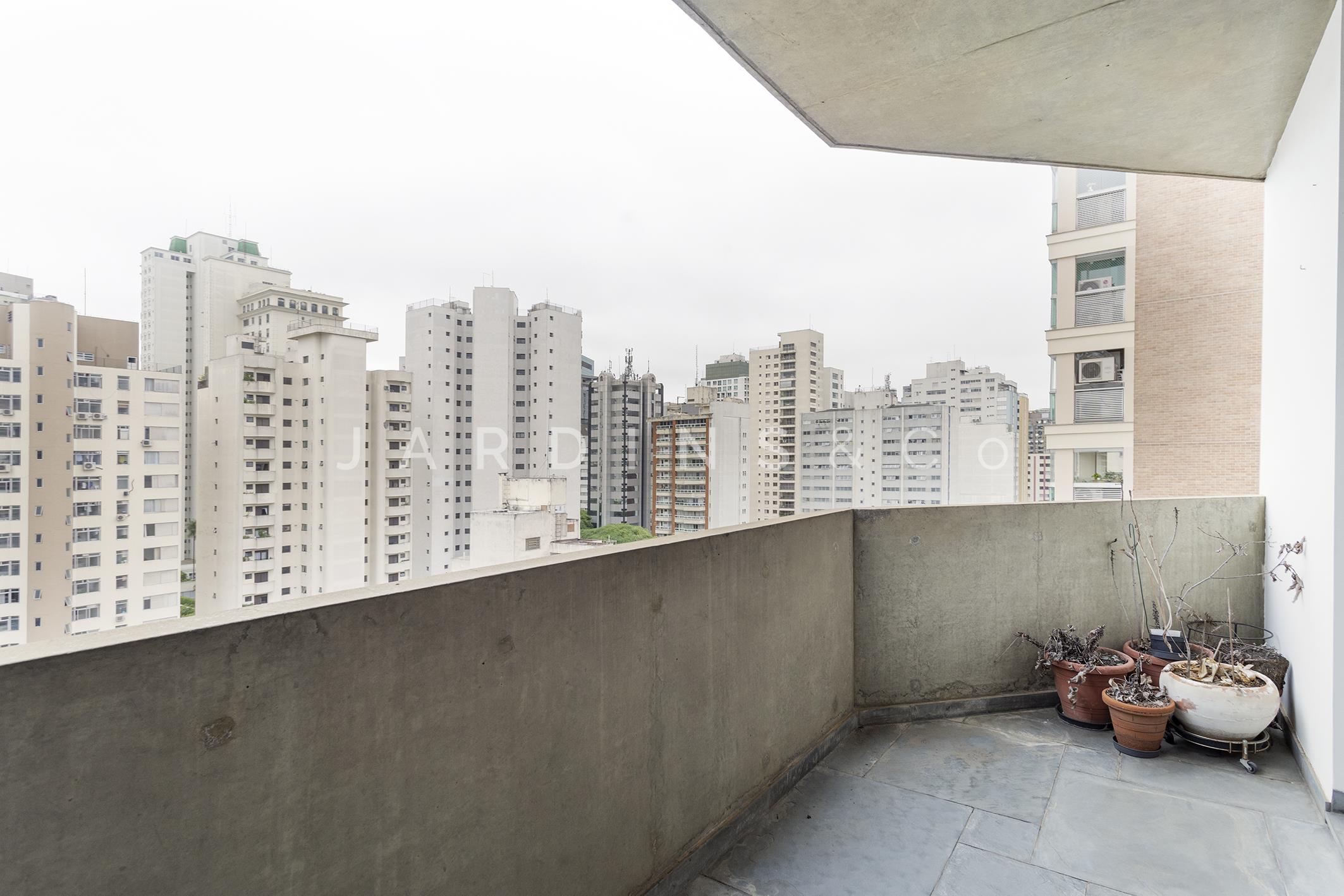 Apartamento no Paraíso