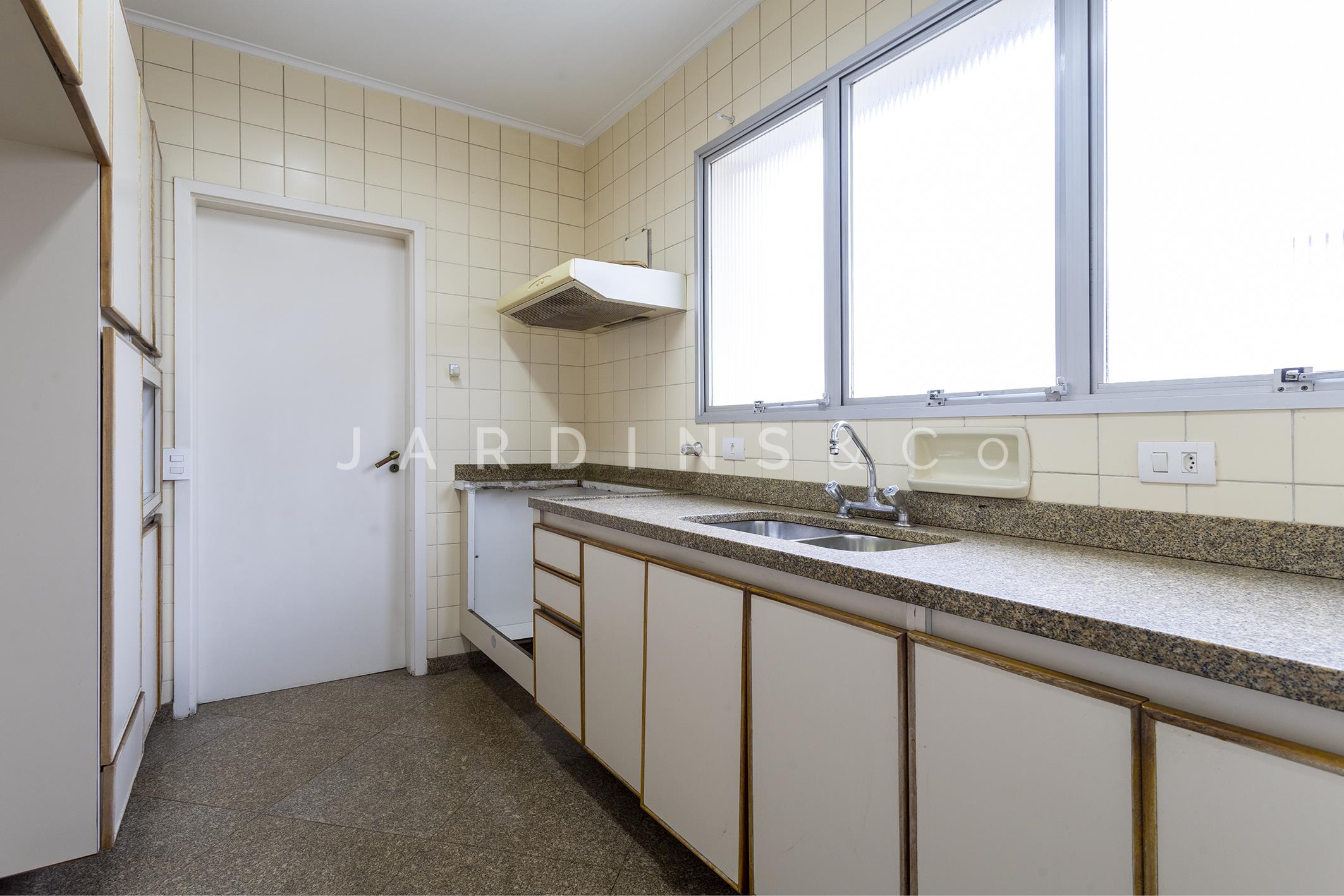 Apartamento no Paraíso