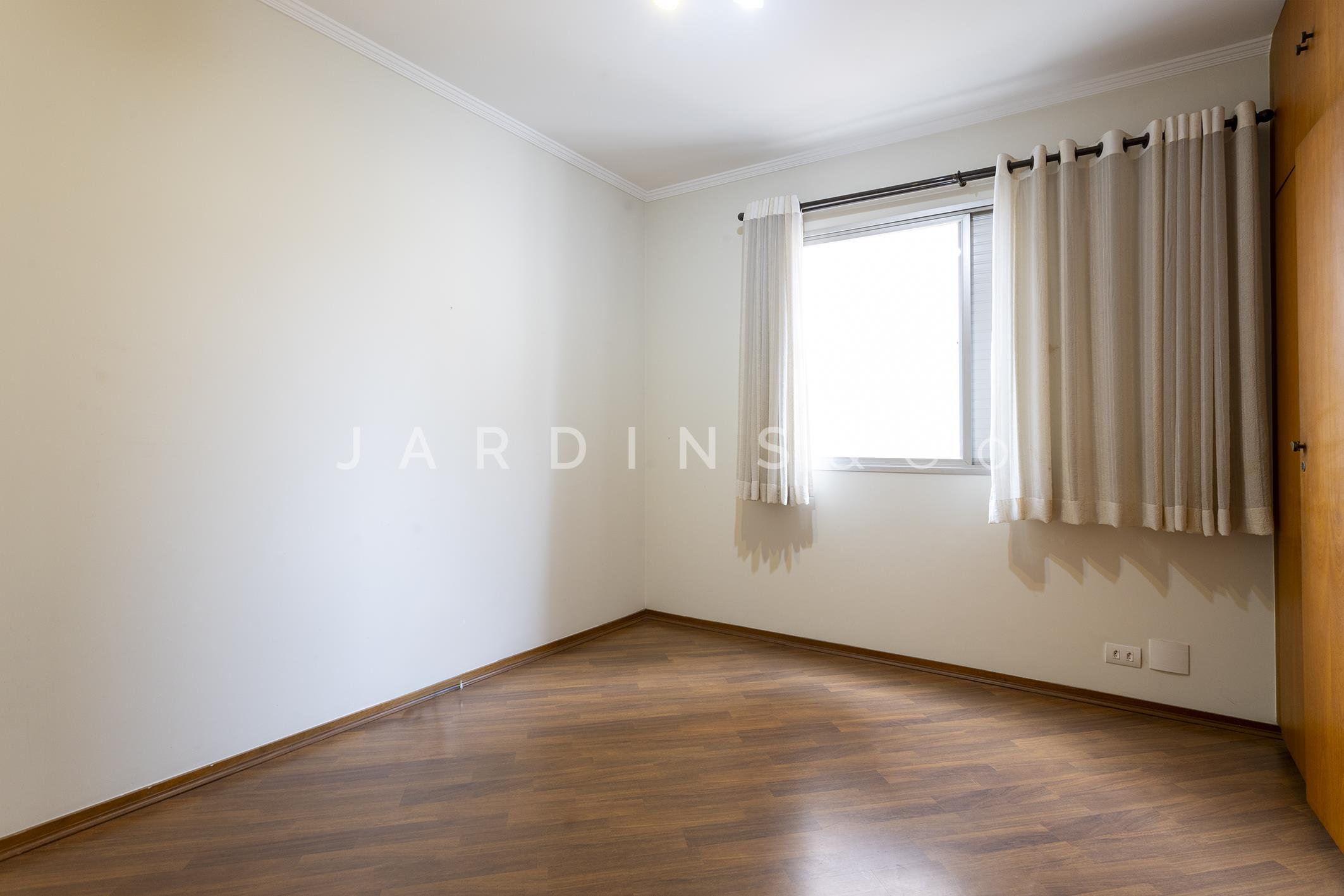 Apartamento no Paraíso