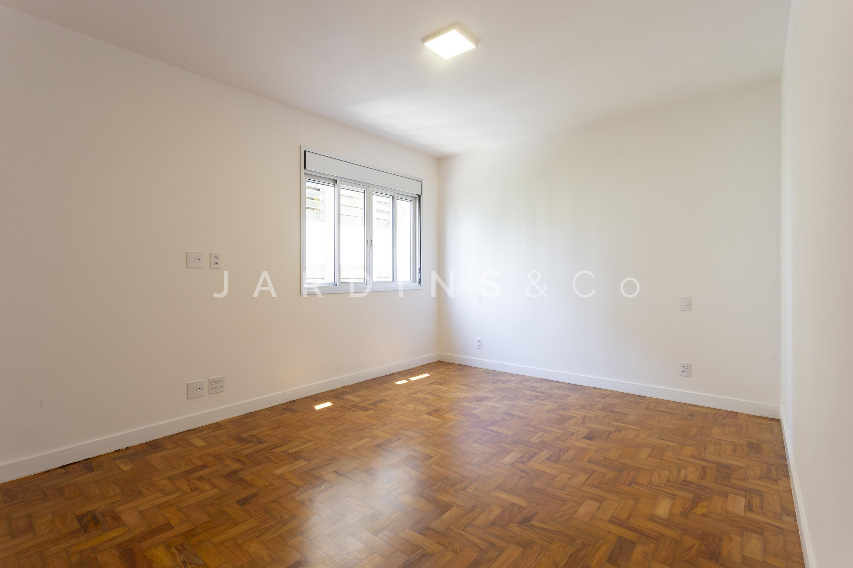 Apartamento no Paraíso