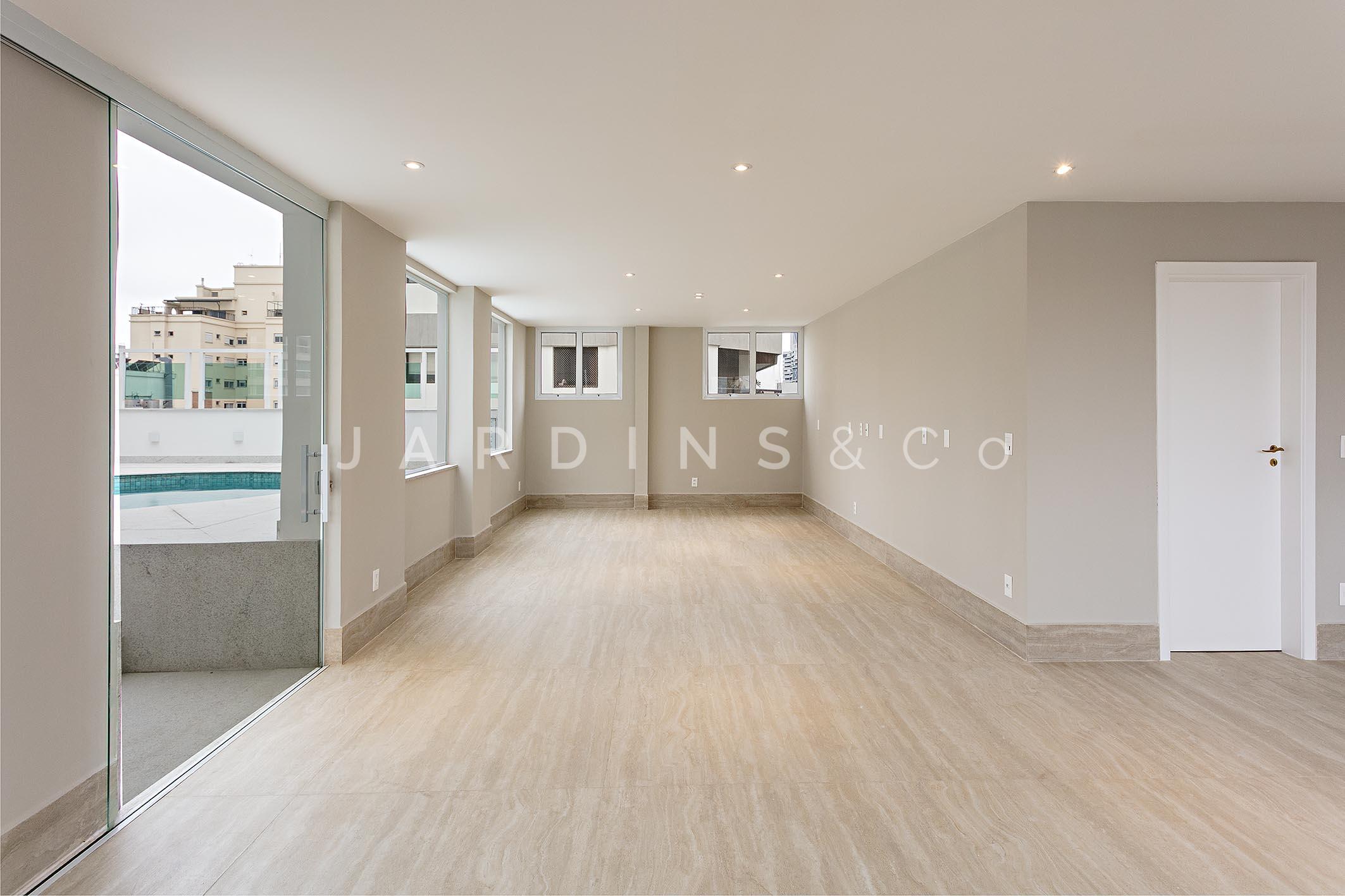 Cobertura no Paraíso