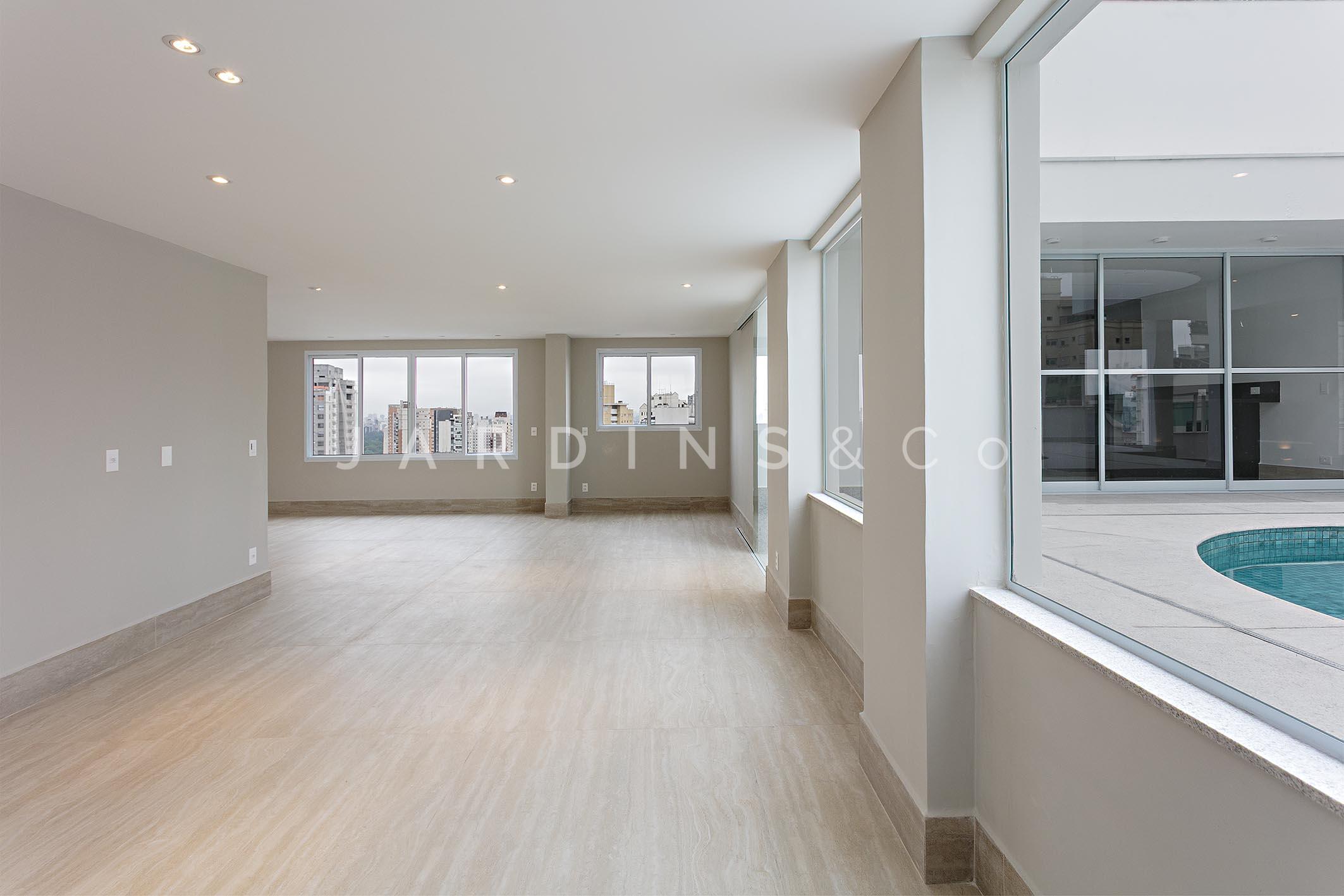 Cobertura no Paraíso