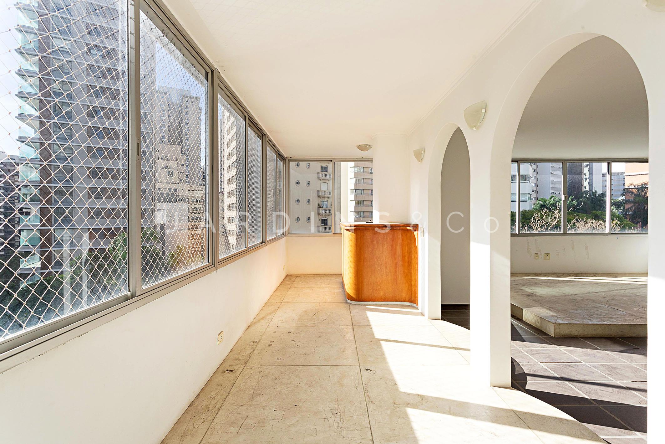 Apartamento no Paraíso