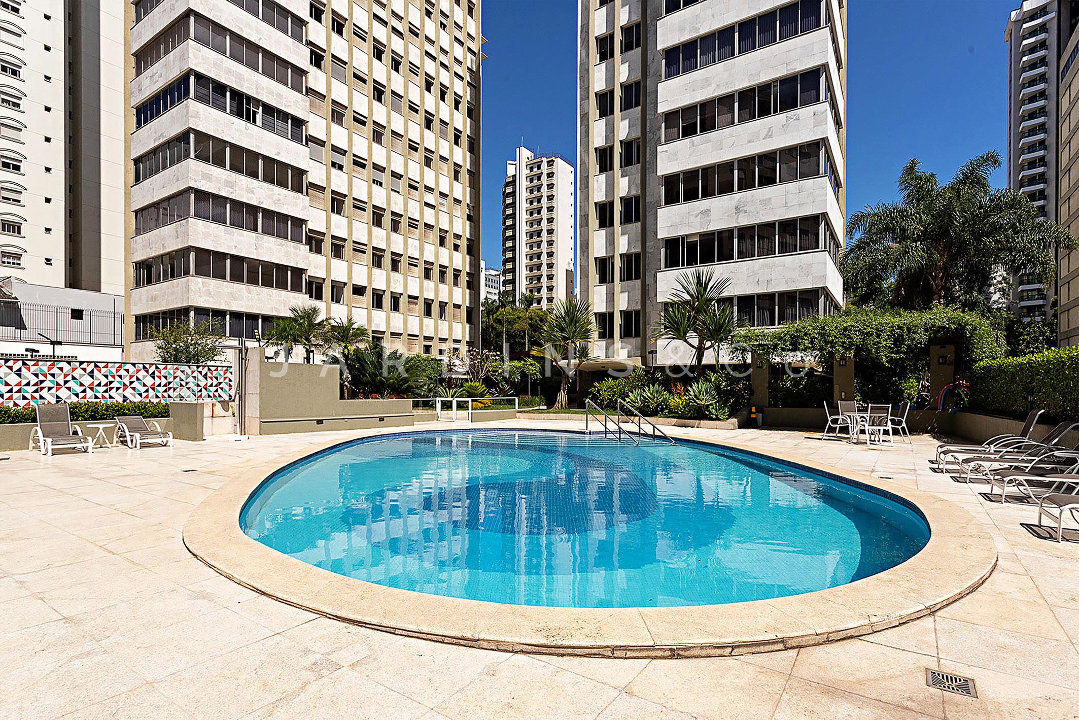 Apartamento no Paraíso