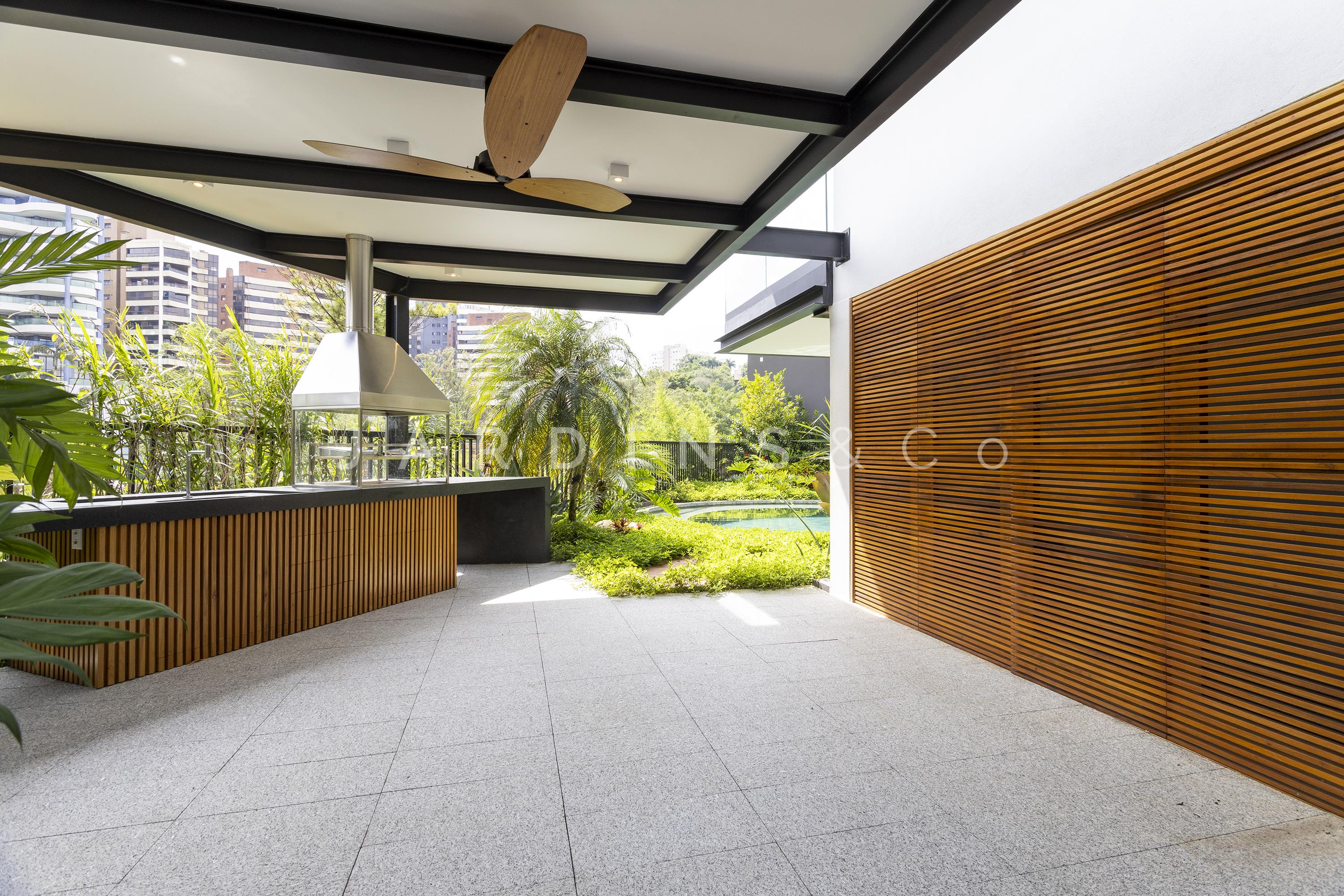 Casa em Condomínio no Jardim Vitória Régia