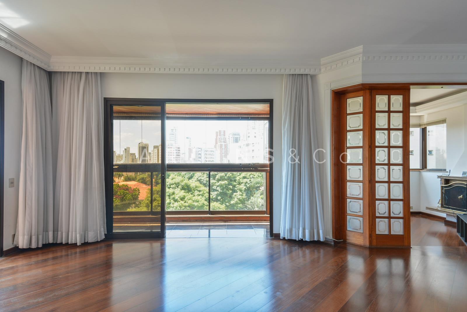Apartamento no Paraíso