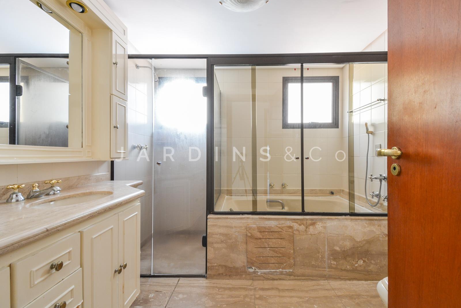 Apartamento no Paraíso
