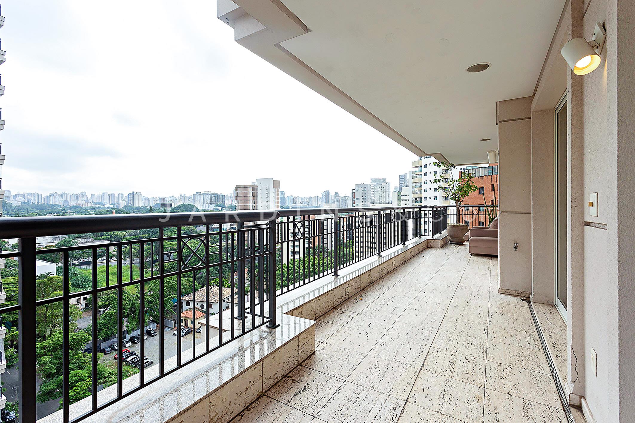 Apartamento no Moema
