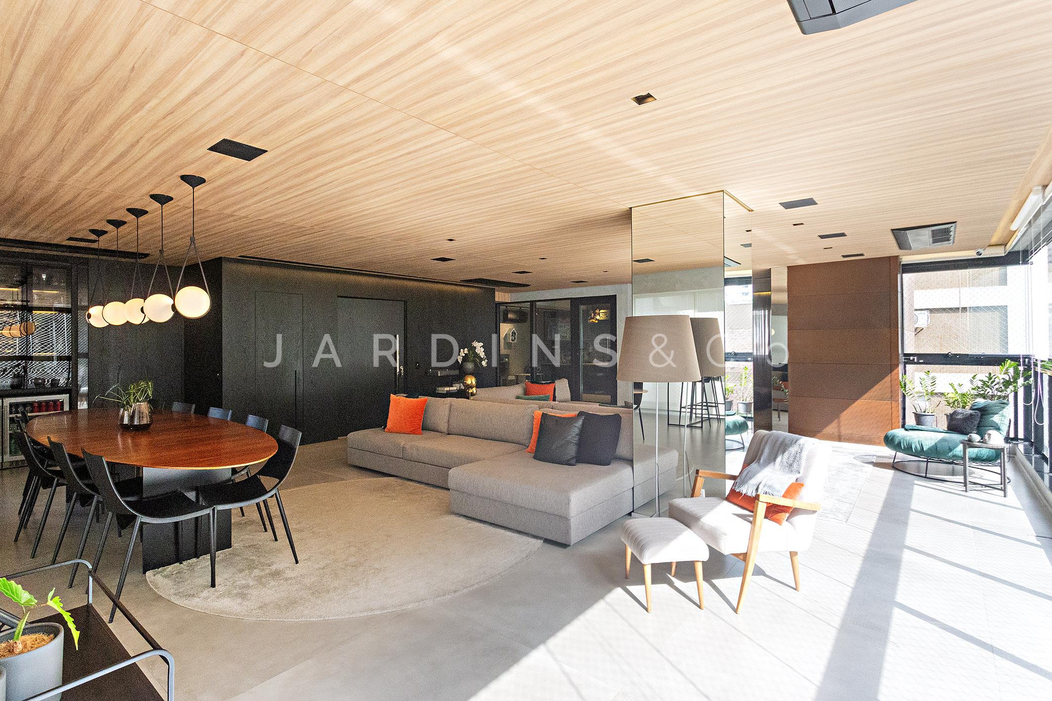 Apartamento no Moema Pássaros