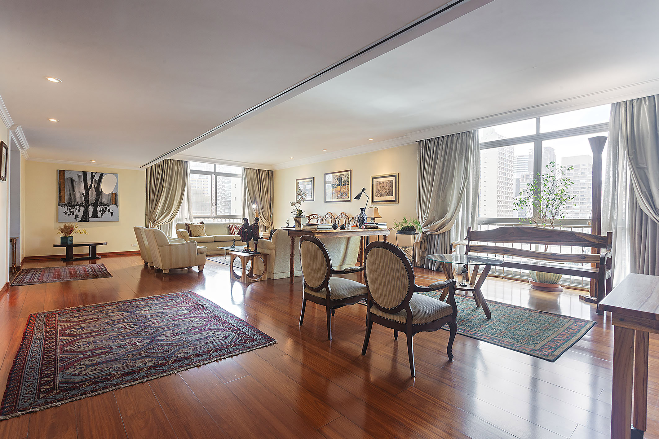 Apartamento no Cerqueira César