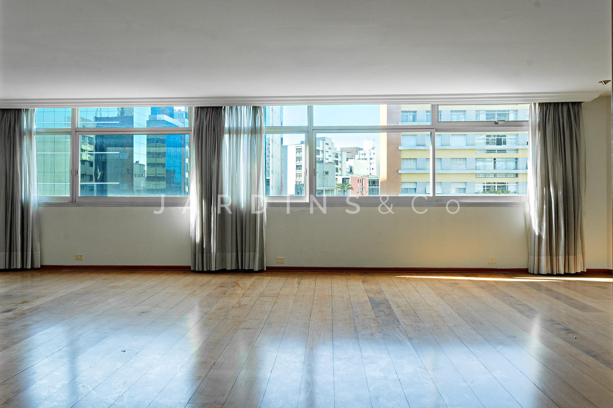Apartamento no Paraíso